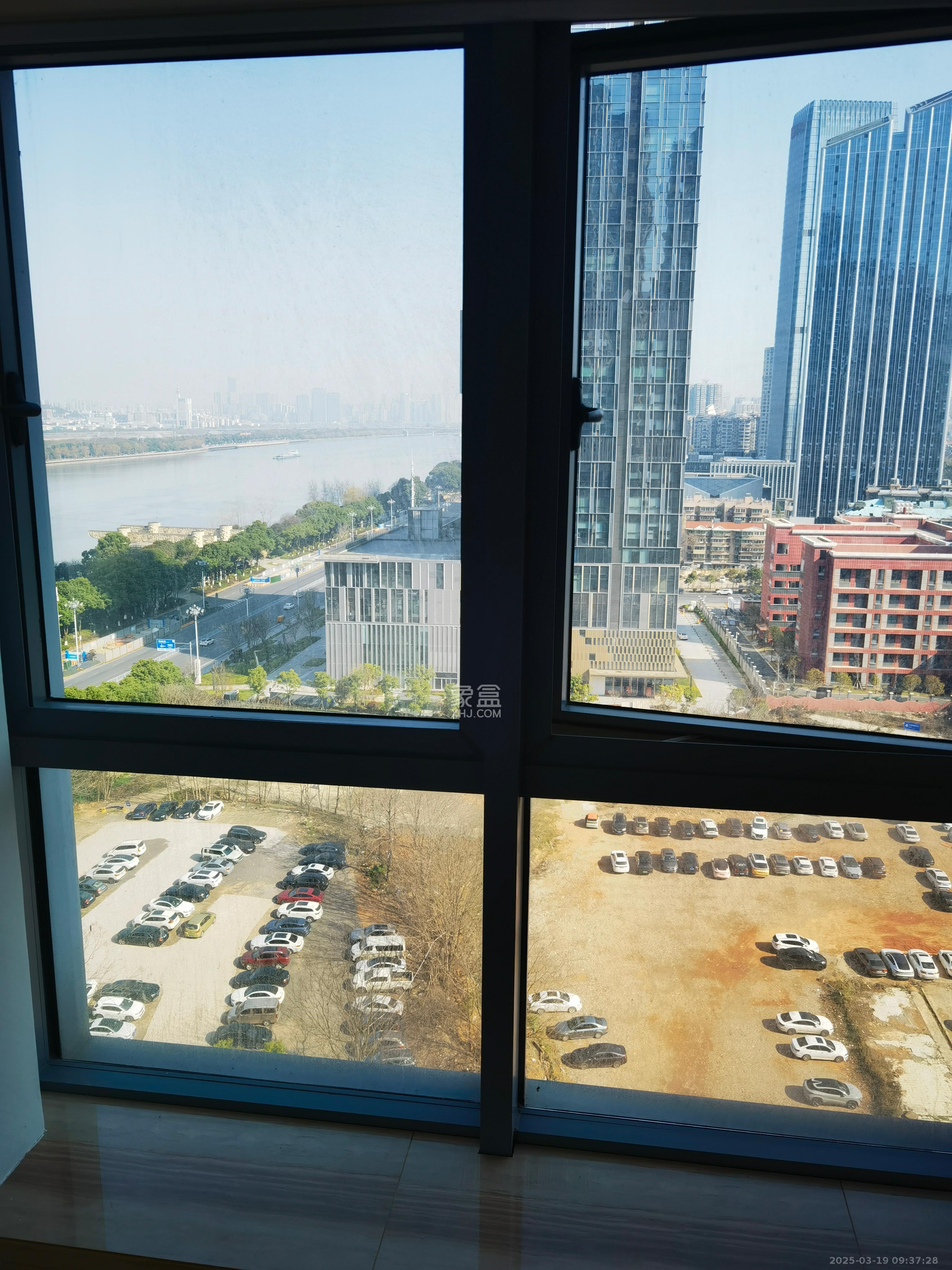 保利国际广场 1室1厅1卫 5000.0元/月 保利国际广场 1室1厅1卫 5000.0元/月室内图