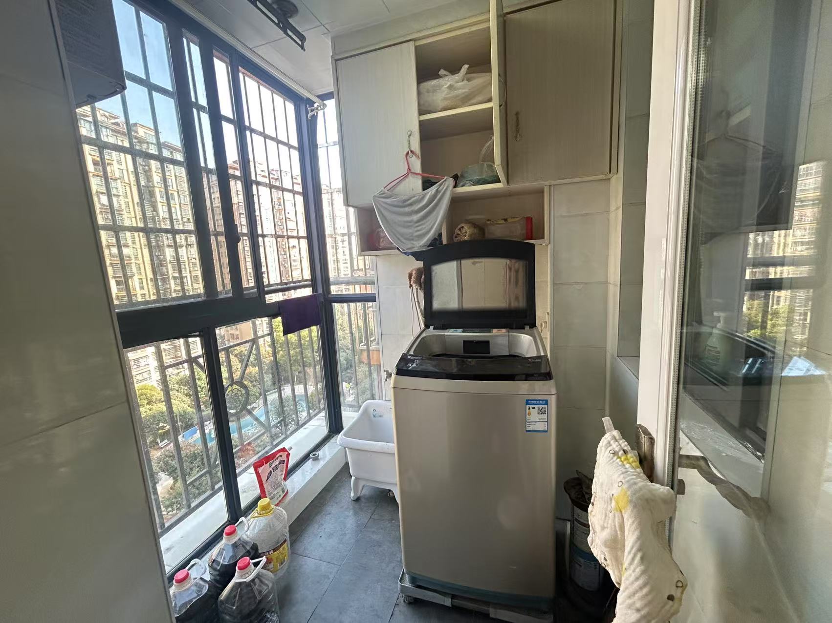 滨江花园 3室2厅2卫 70.0万 滨江花园 3室2厅2卫 70.0万室内图