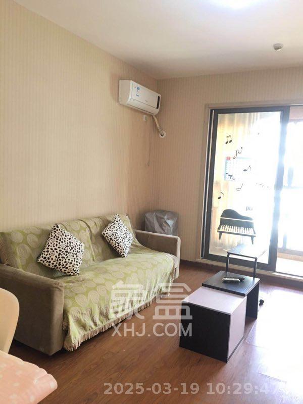 花漾年华(桂花园) 1室1厅1卫 1300.0元/月 花漾年华(桂花园) 1室1厅1卫 1300.0元/月室内图