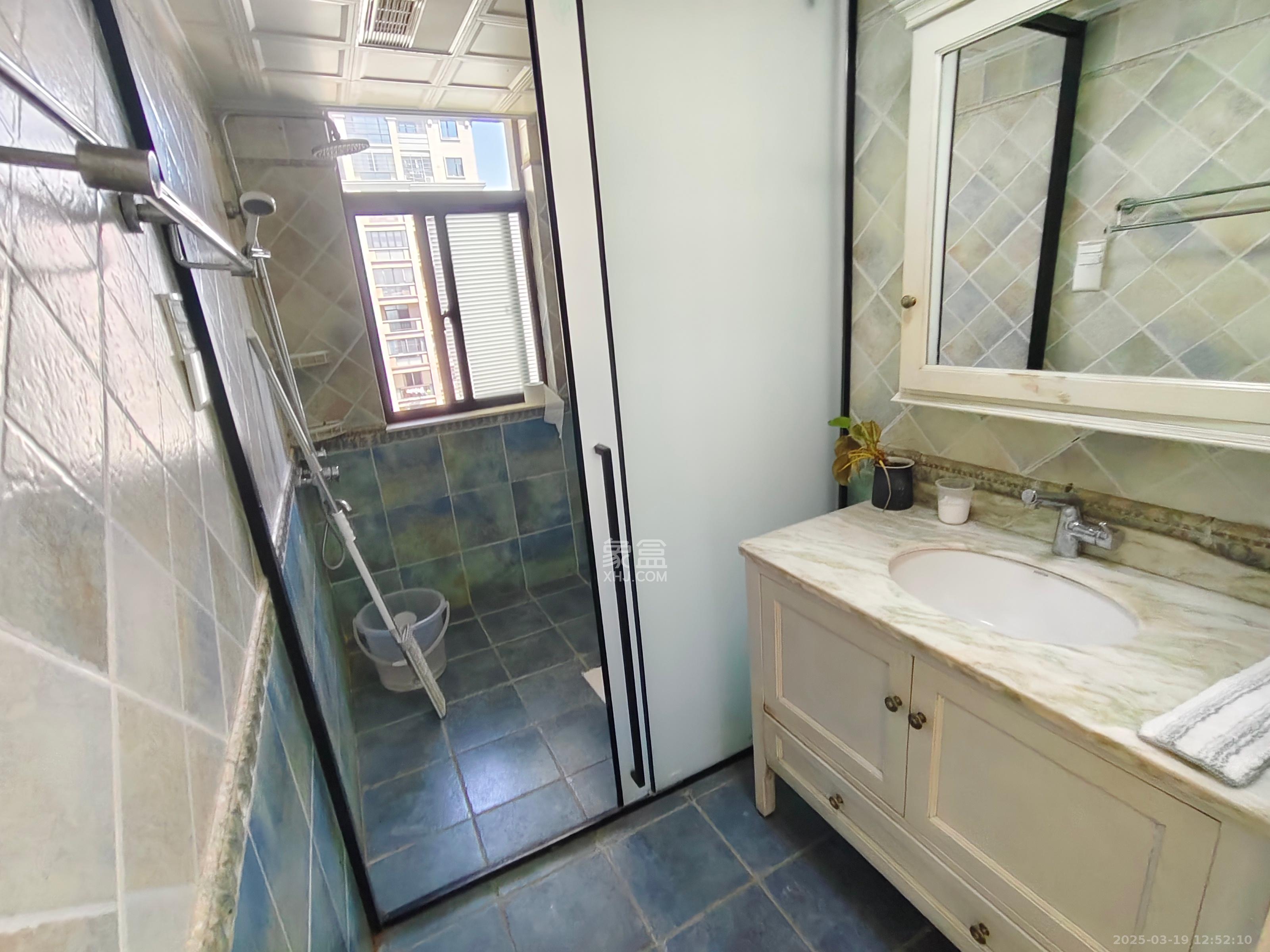 阳光丽城一期 4室2厅2卫 3600.0元/月 阳光丽城一期 4室2厅2卫 3600.0元/月室内图