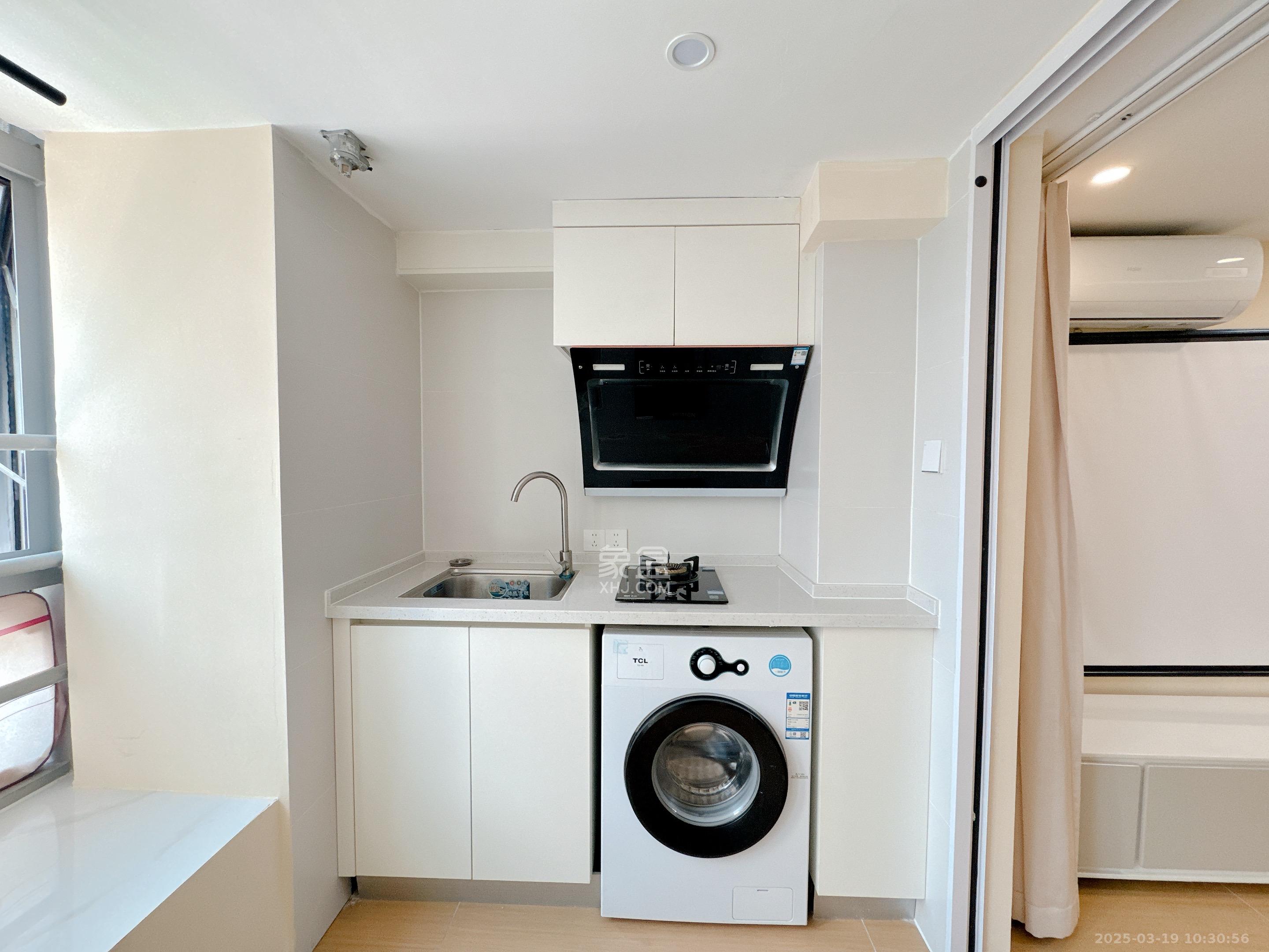 复地滨江金融中心  2室1厅1卫    2800.0元/月 复地滨江金融中心  2室1厅1卫    2800.0元/月室内图