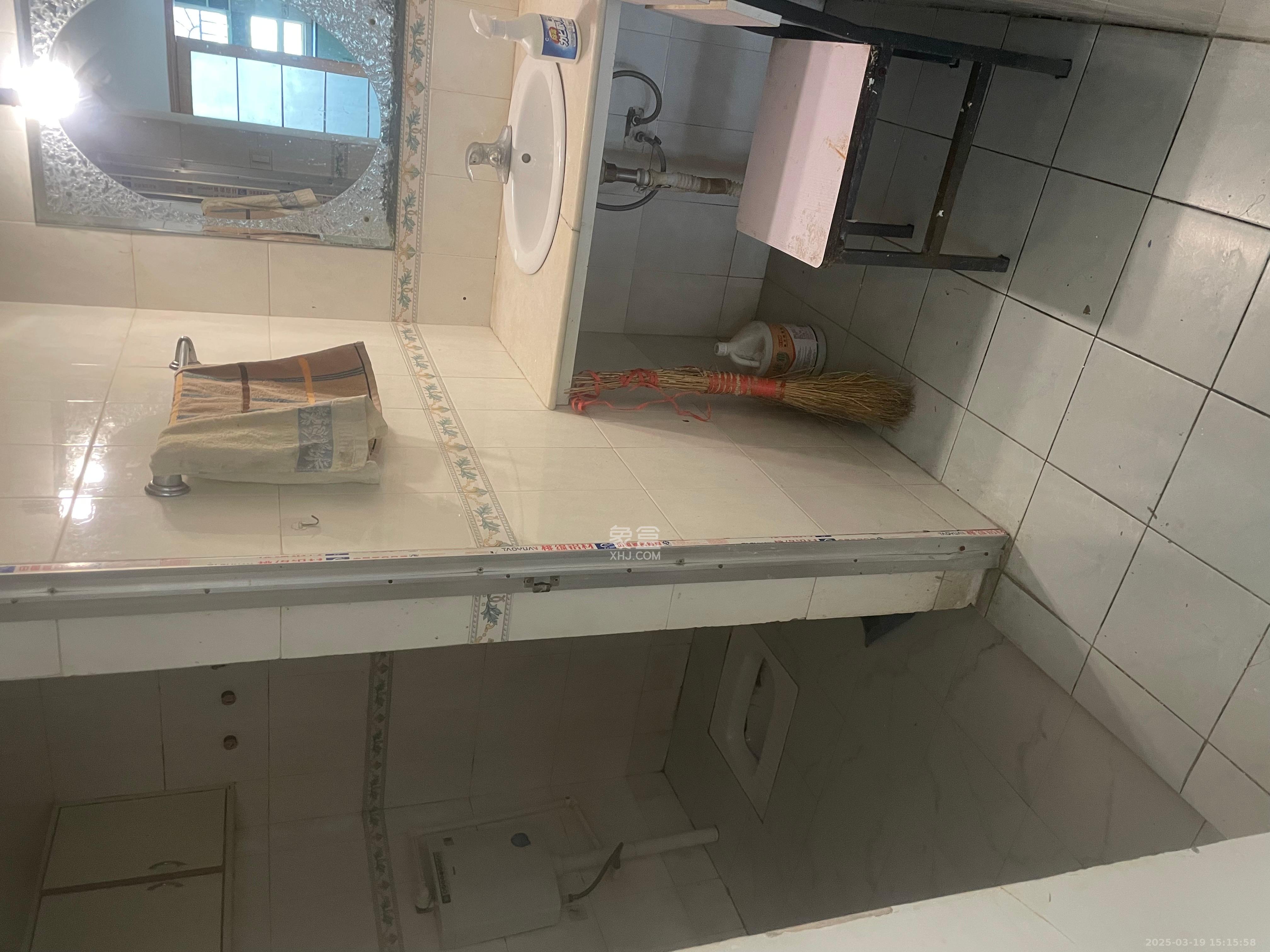 海威大厦 3室3厅1卫 2000.0元/月 海威大厦 3室3厅1卫 2000.0元/月室内图