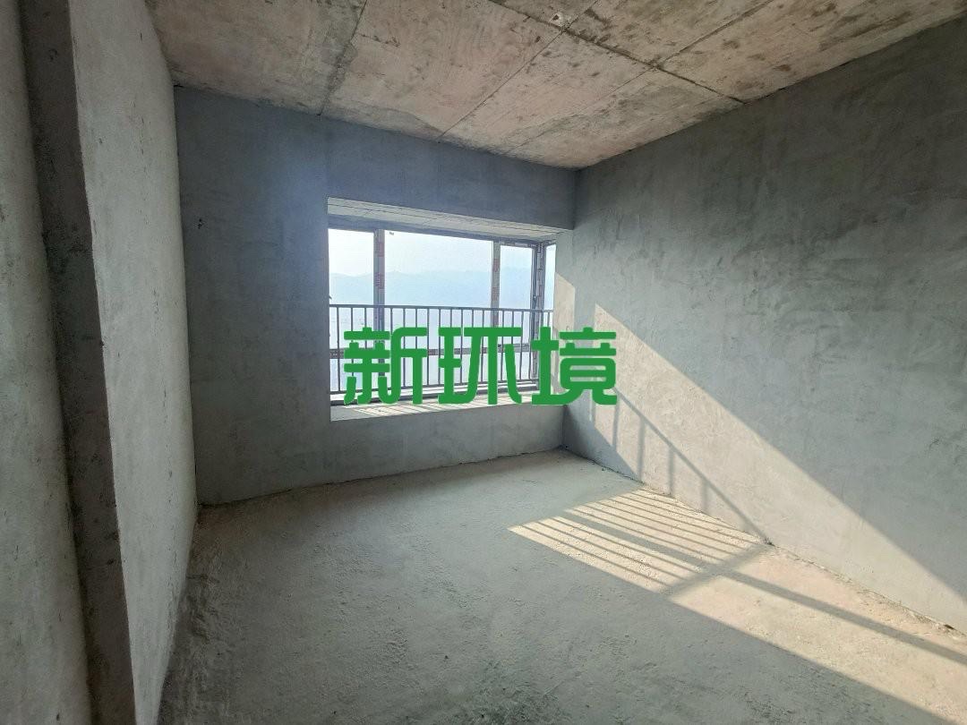 中天鹭鸶湾龙庭二期  4室2厅2卫    112.0万 中天鹭鸶湾龙庭二期  4室2厅2卫    112.0万客厅