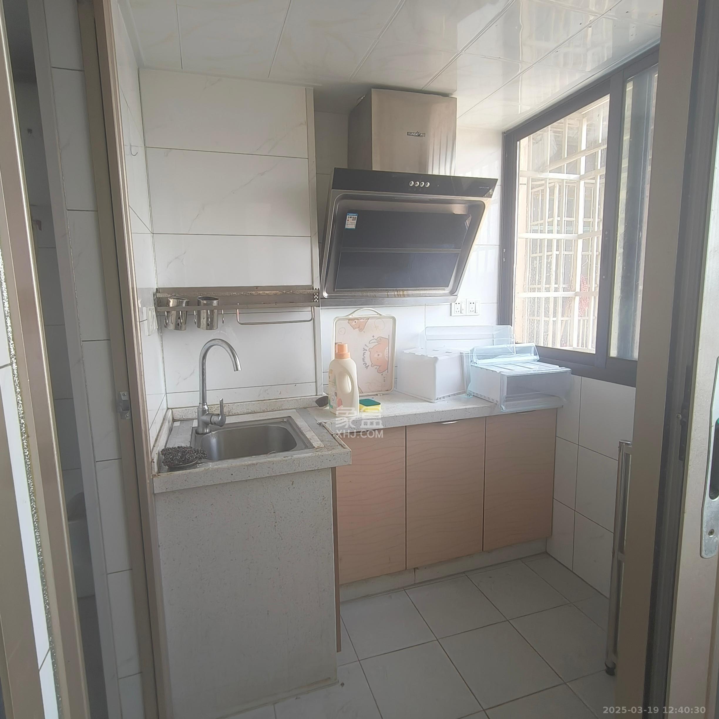 桥头家苑一期 1室1厅0卫 1000.0元/月 桥头家苑一期 1室1厅0卫 1000.0元/月室内图