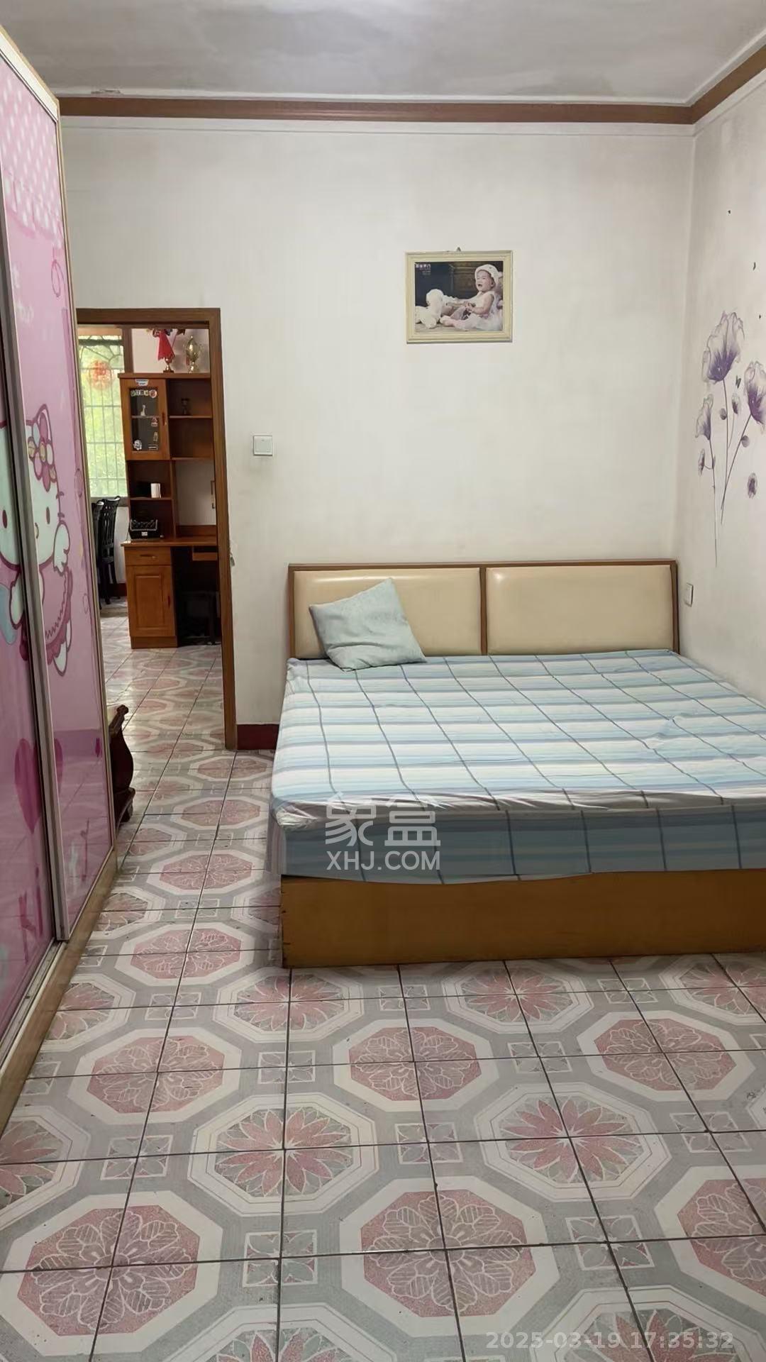 红花坡轻工设计院(轻安宿舍)  2室1厅1卫    1600.0元/月 红花坡轻工设计院(轻安宿舍)  2室1厅1卫    1600.0元/月室内图