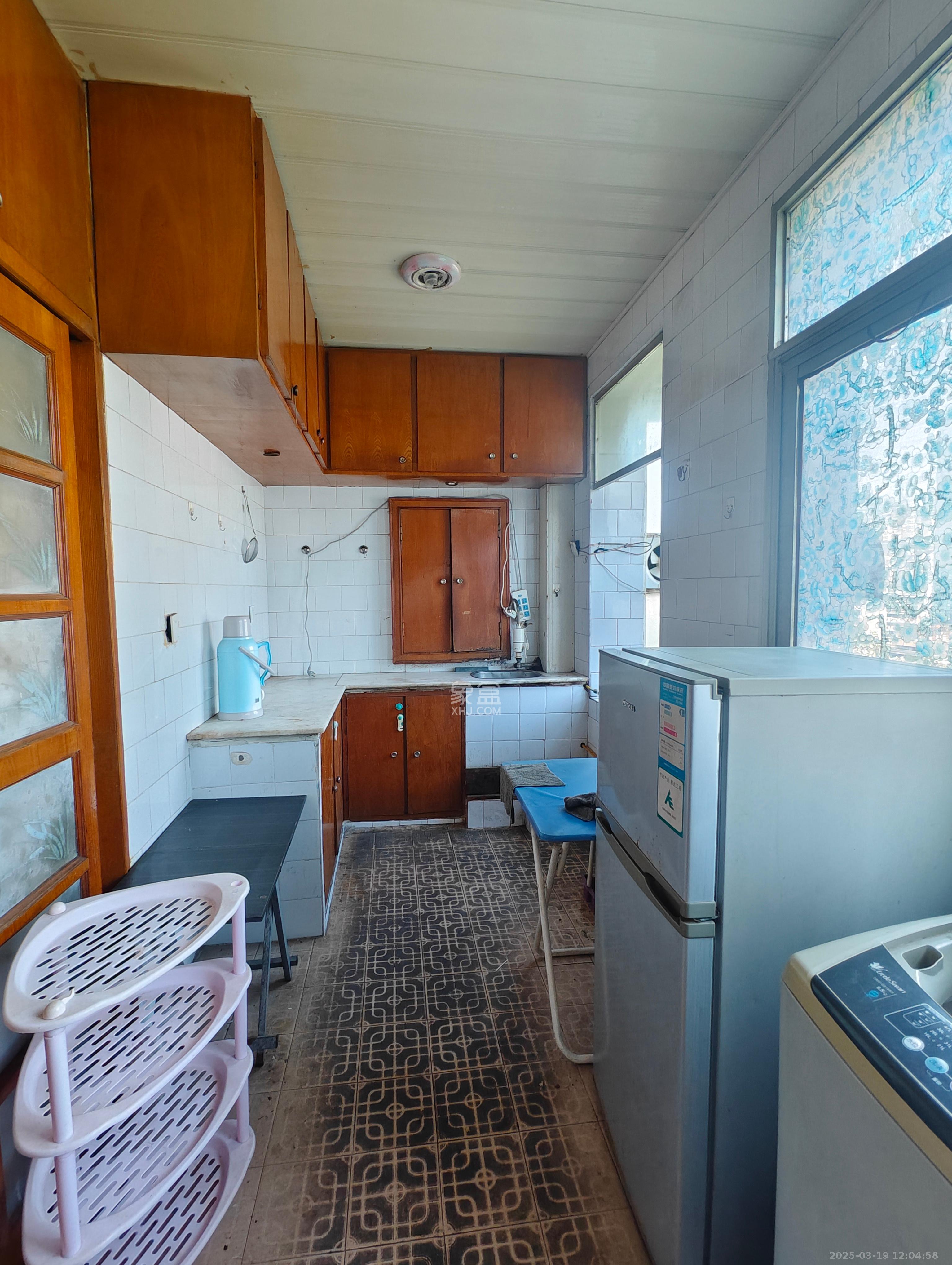 长沙送变电宿舍 2室1厅1卫 1000.0元/月 长沙送变电宿舍 2室1厅1卫 1000.0元/月室内图