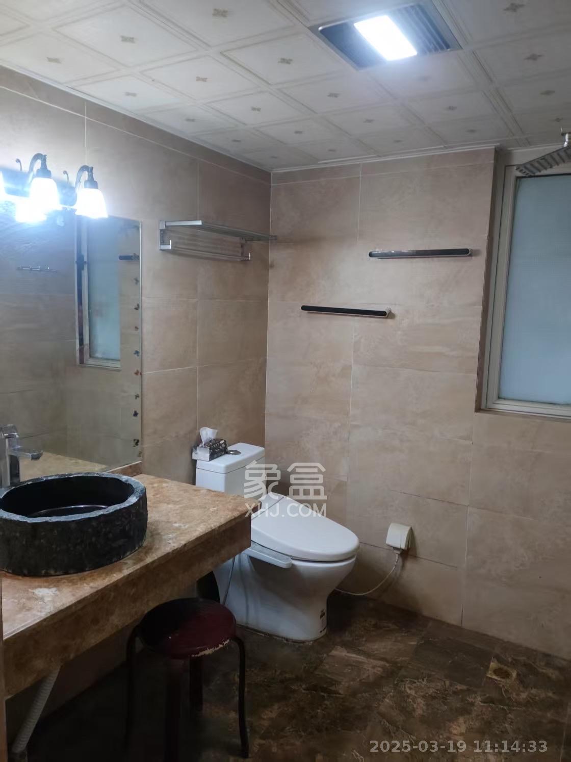 五矿万境水岸一期(万境水岸嘉苑) 2室2厅1卫 2400.0元/月 五矿万境水岸一期(万境水岸嘉苑) 2室2厅1卫 2400.0元/月室内图