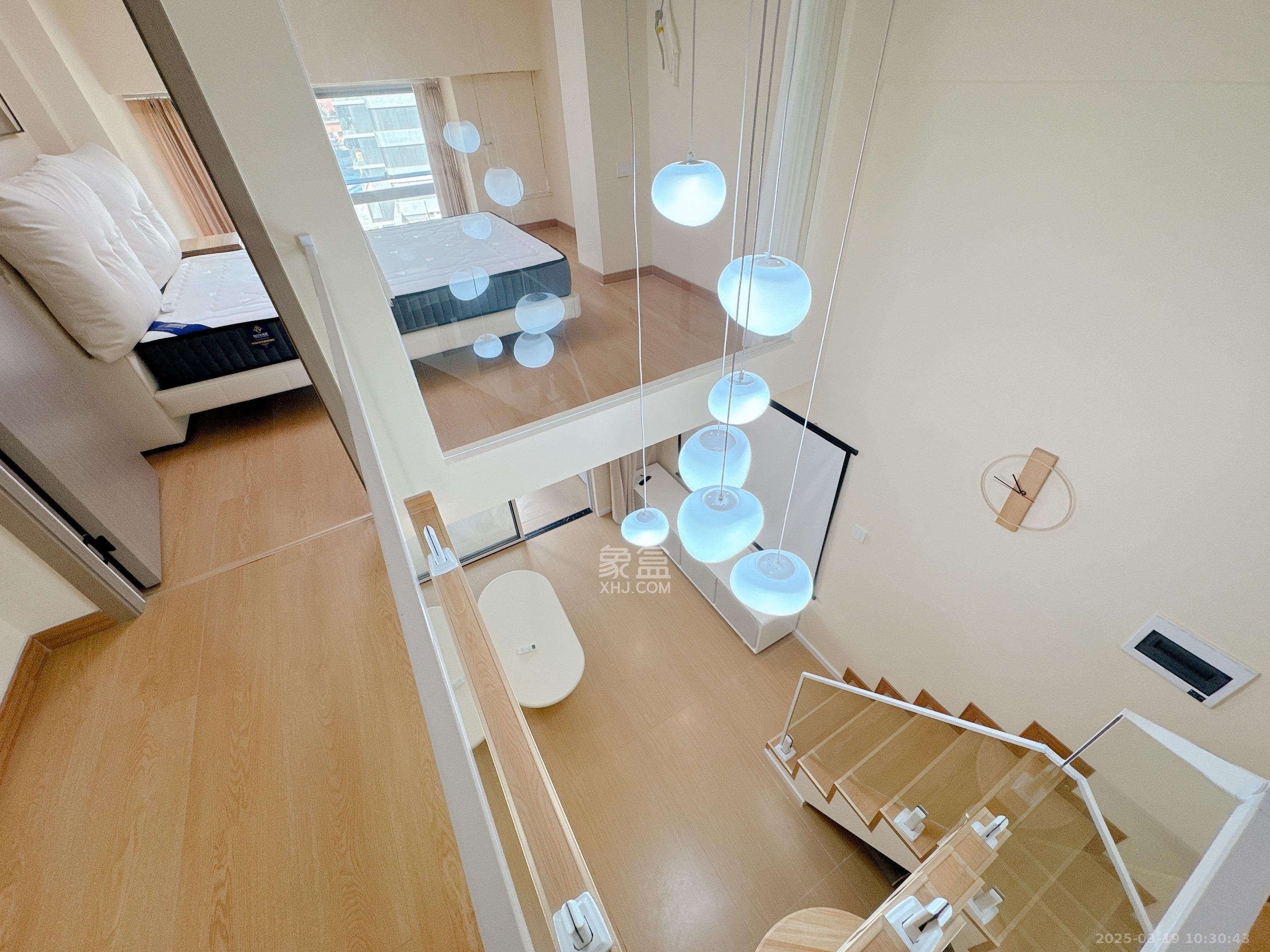 复地滨江金融中心  2室1厅1卫    2800.0元/月 复地滨江金融中心  2室1厅1卫    2800.0元/月室内图