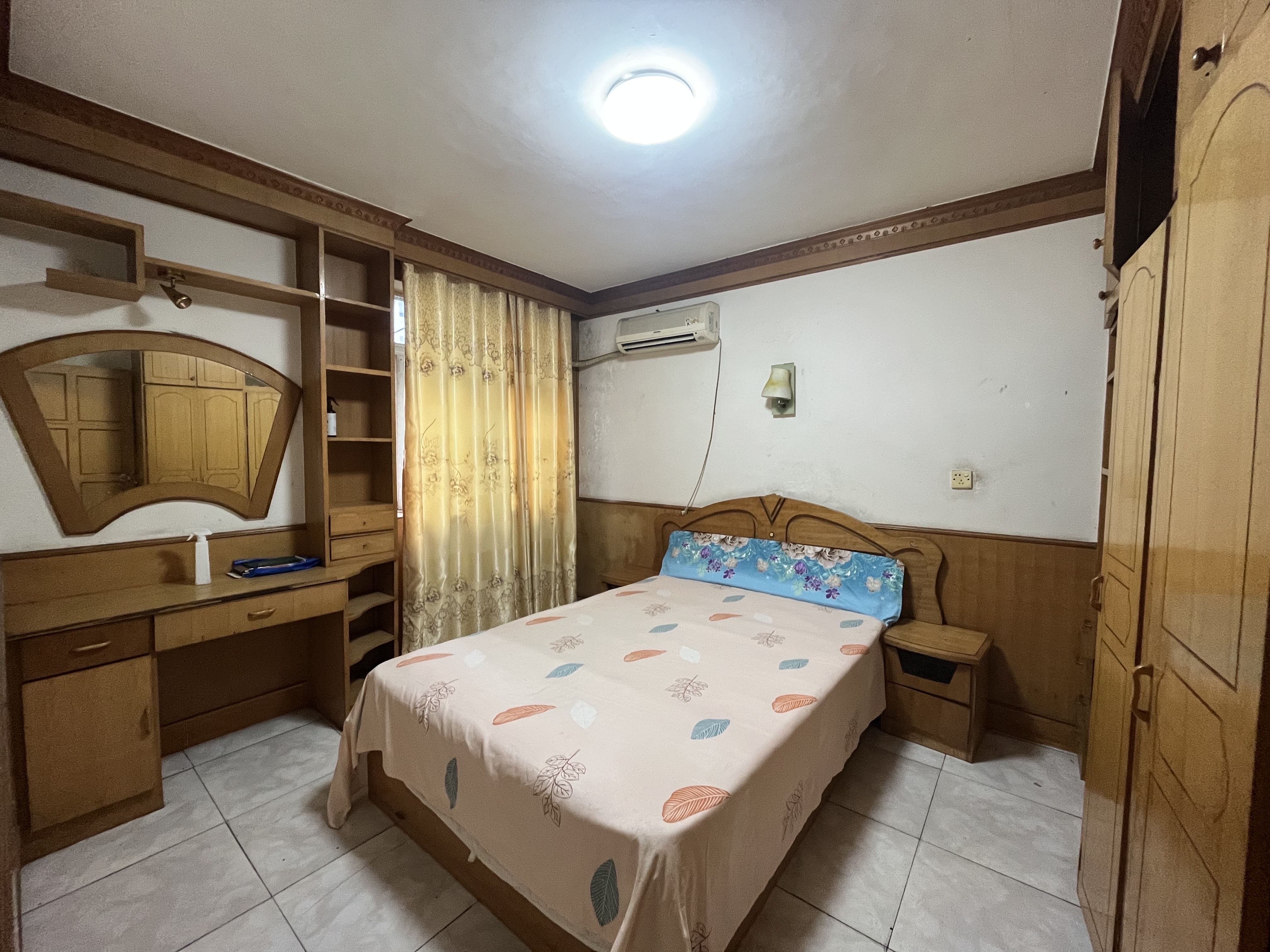 八一橡胶厂(长青中街) 3室2厅1卫 39.8万 八一橡胶厂(长青中街) 3室2厅1卫 39.8万客厅