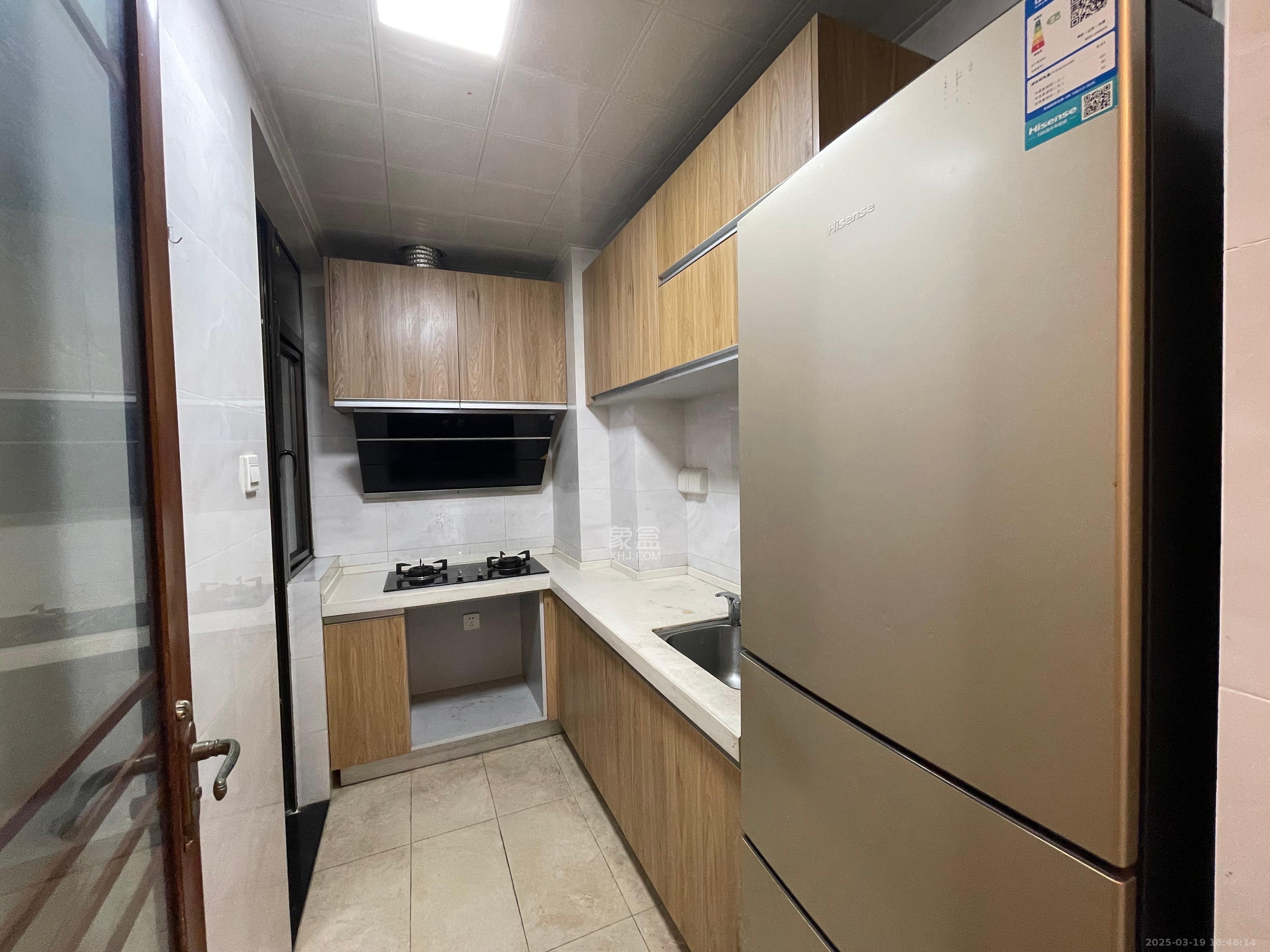 江山帝景哈佛  3室2厅1卫    1900.0元/月 江山帝景哈佛  3室2厅1卫    1900.0元/月室内图