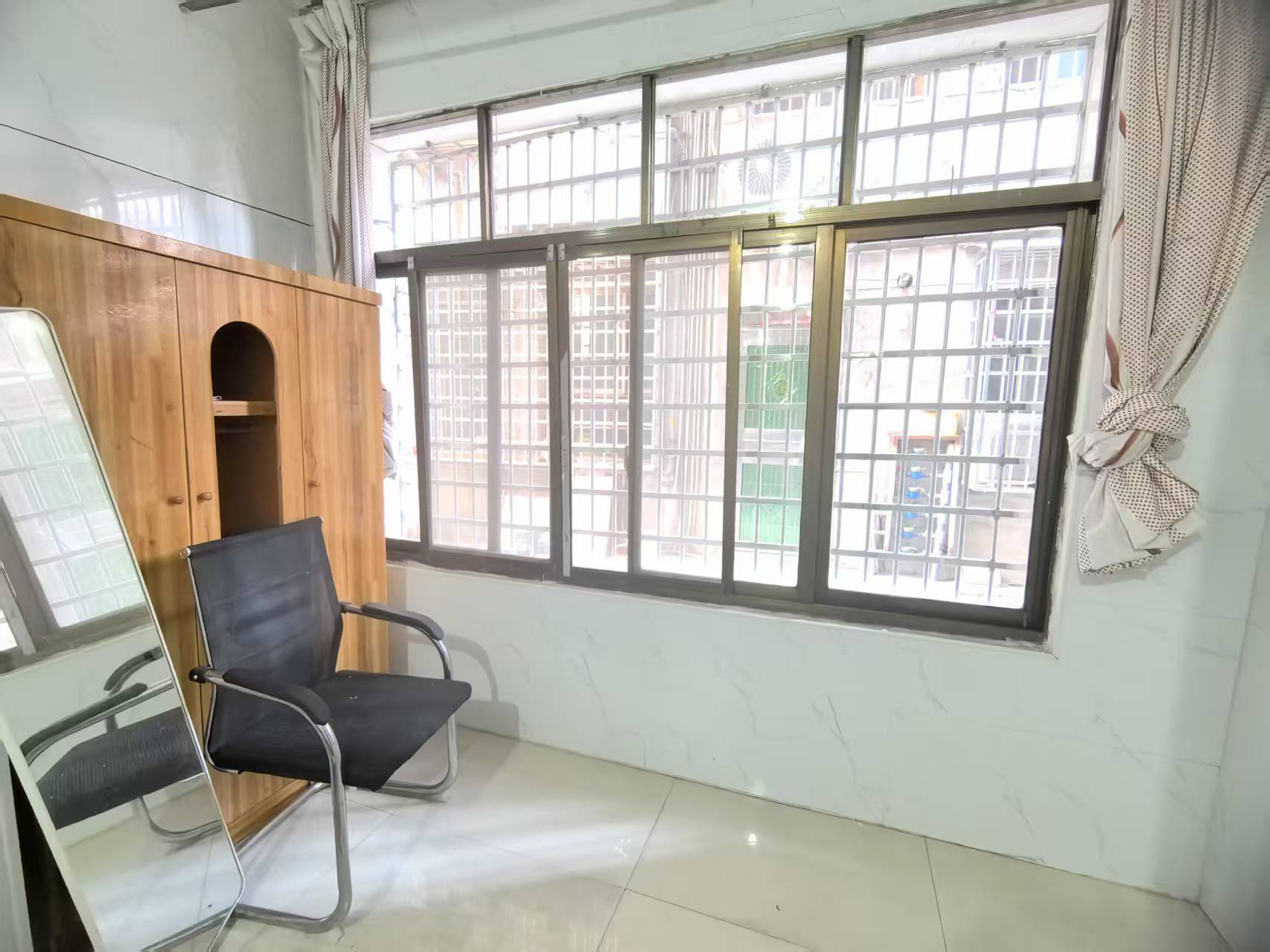 幸福小区 3室2厅2卫 850.0元/月 幸福小区 3室2厅2卫 850.0元/月室内图