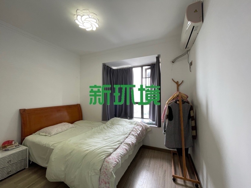 韦斯特城市花园  4室2厅2卫   99.80万卧室