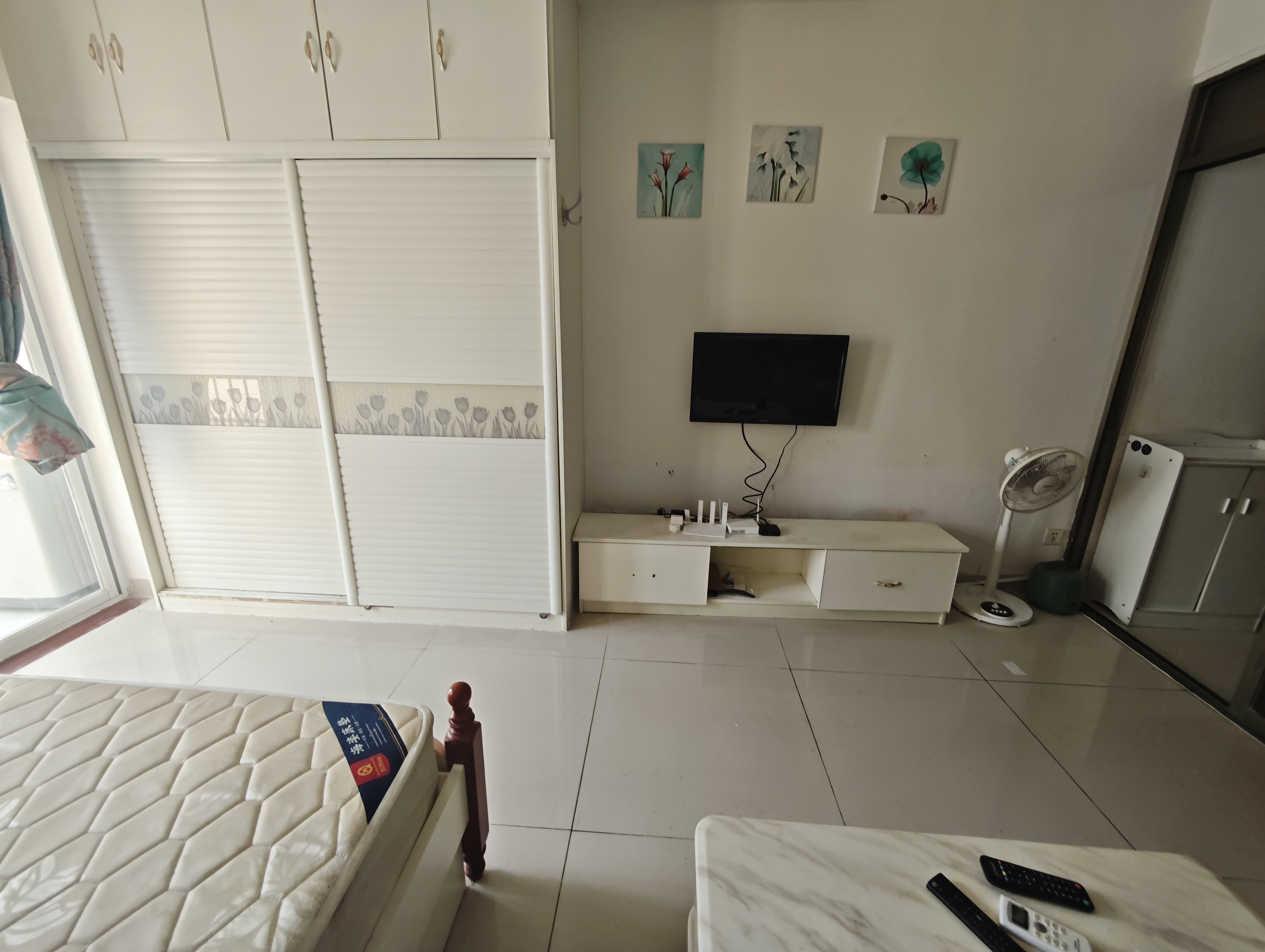 听海南国印象 1室1厅1卫 65.0万 听海南国印象 1室1厅1卫 65.0万客厅