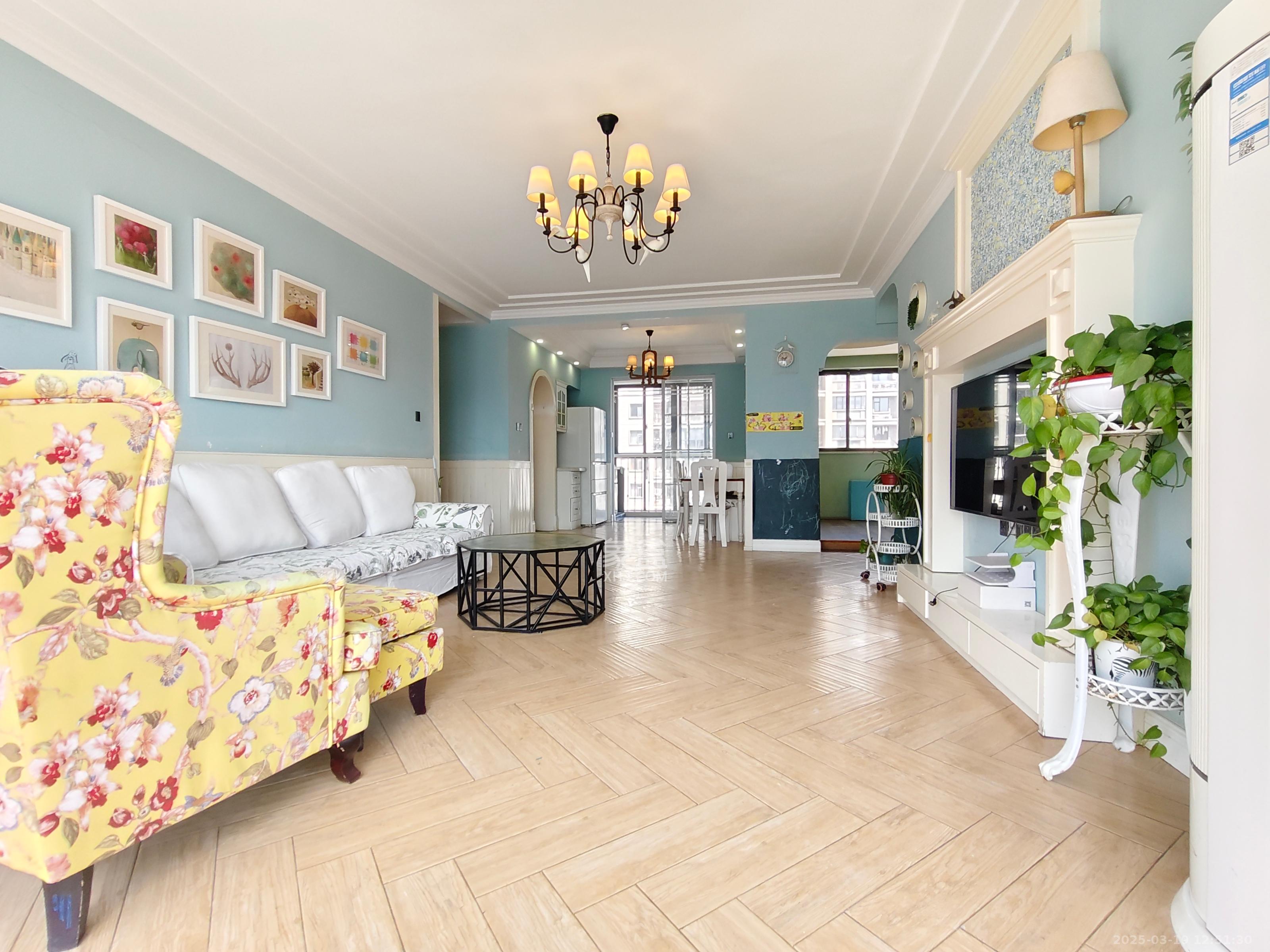 阳光丽城一期 4室2厅2卫 3600.0元/月 阳光丽城一期 4室2厅2卫 3600.0元/月室内图