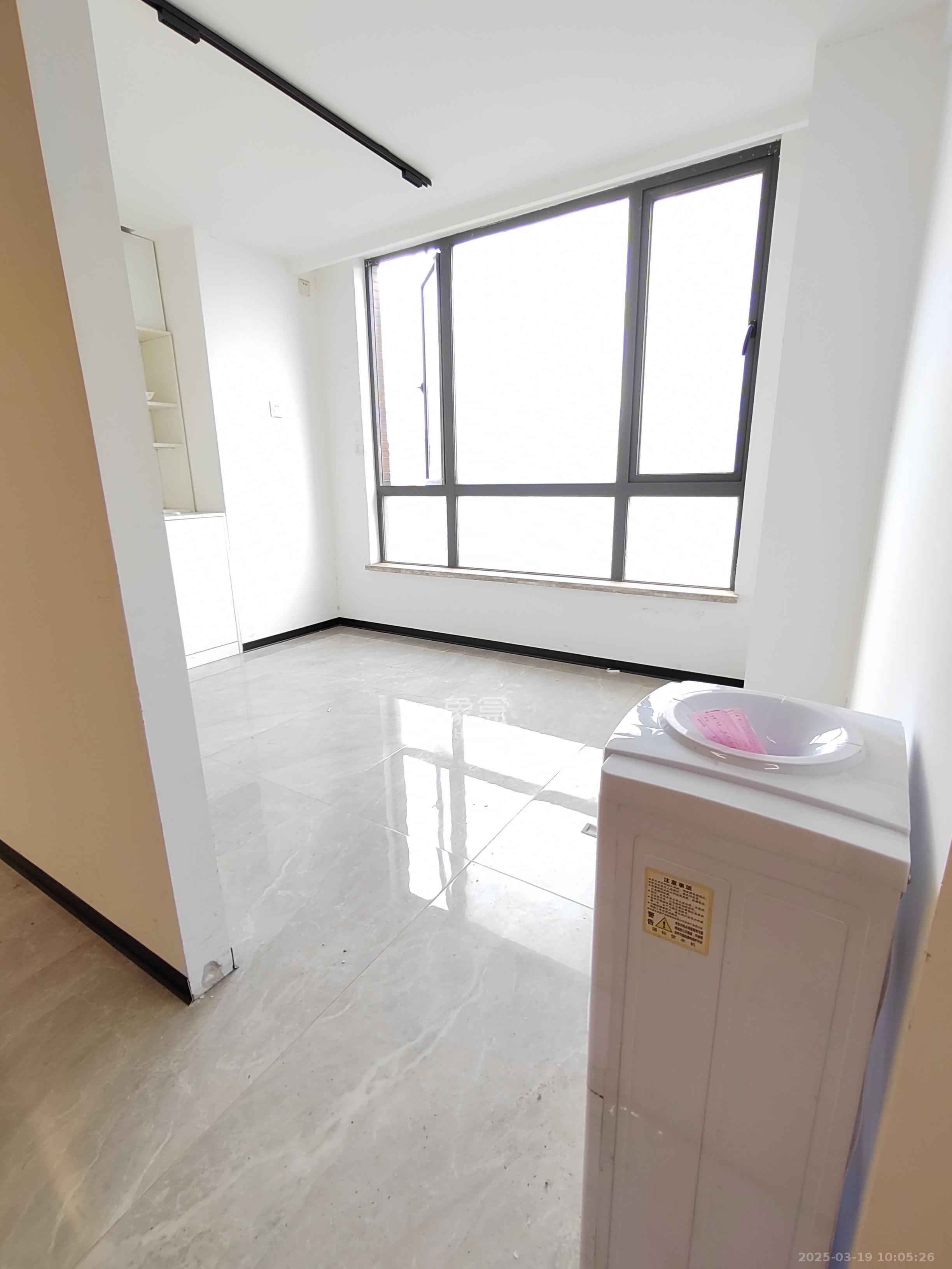 万博汇  1室1厅1卫   1500.00元/月室内图