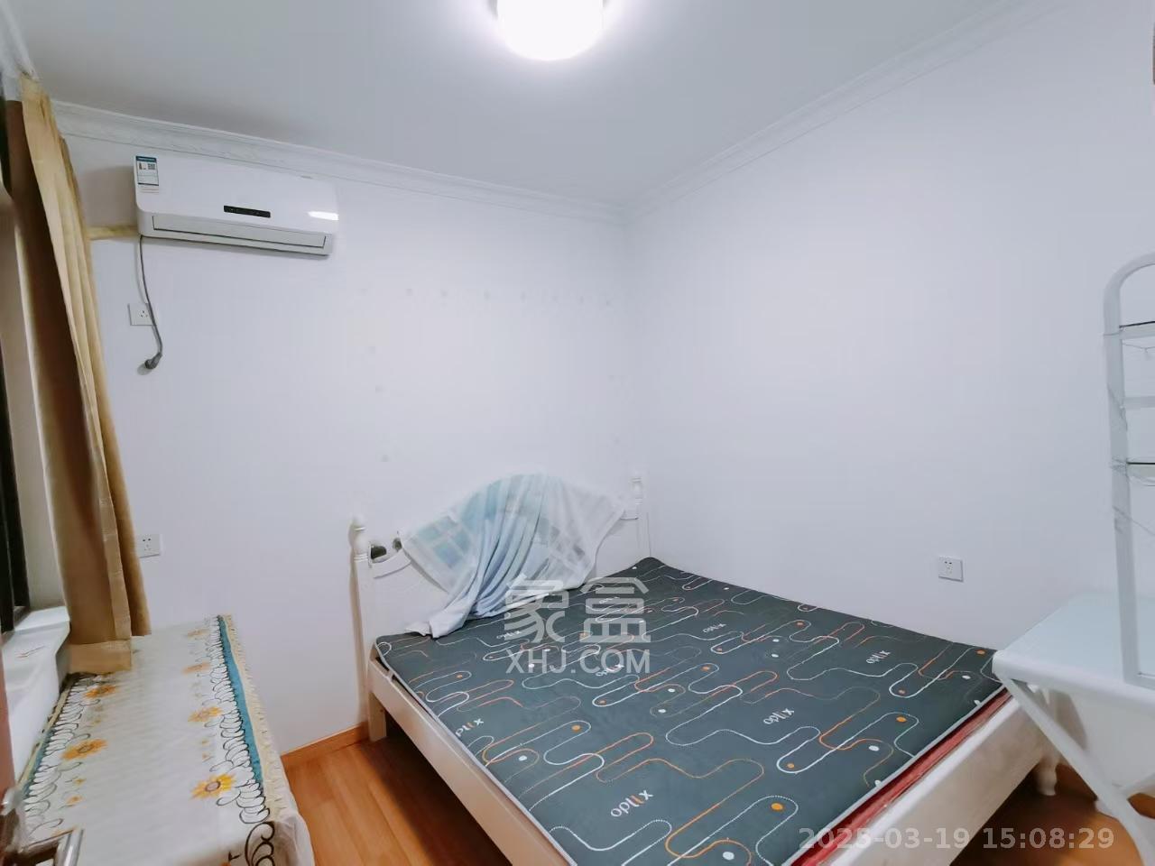 卓越蔚蓝城邦  3室2厅1卫   2300.00元/月室内图