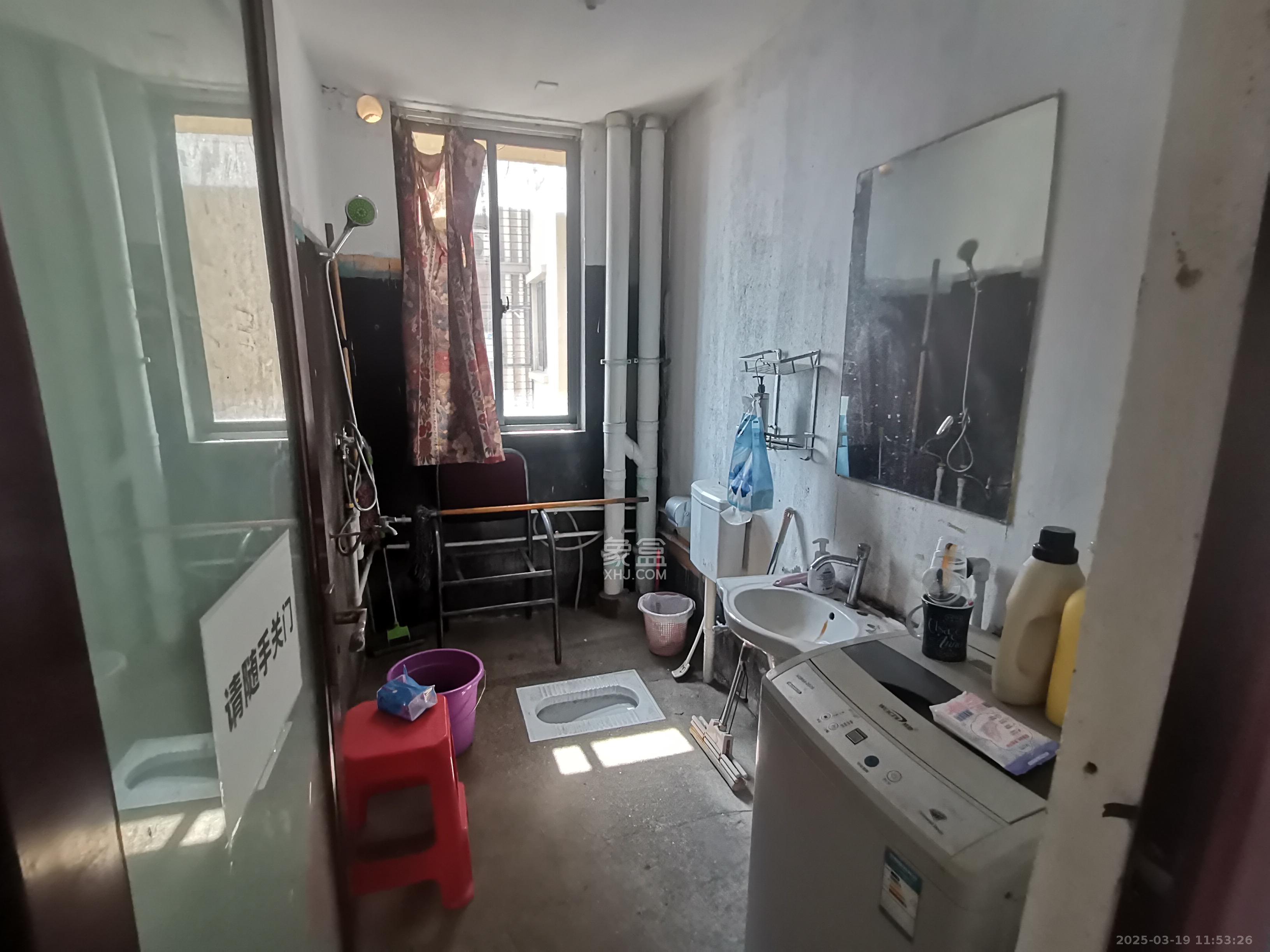 江河东澜湾 4室2厅2卫 3200.0元/月 江河东澜湾 4室2厅2卫 3200.0元/月室内图