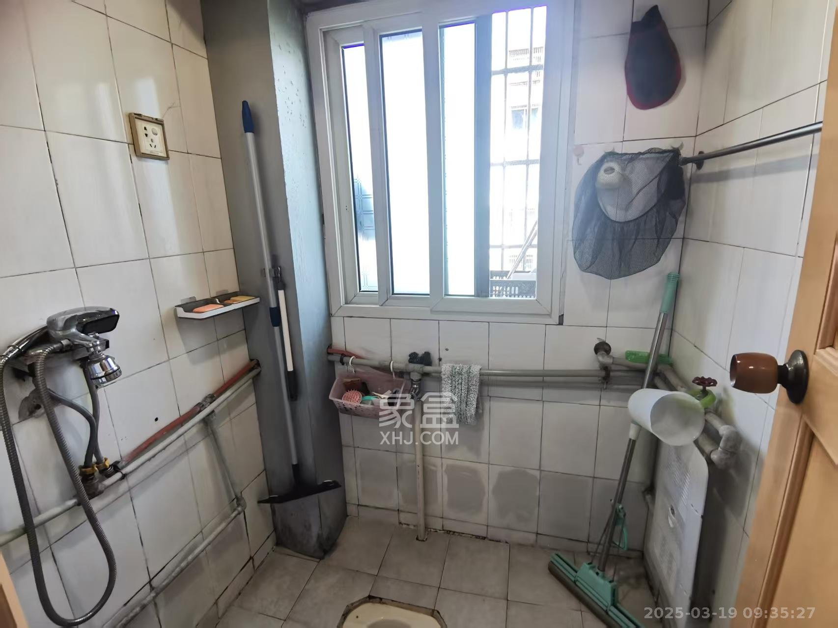 五一新村安置小区(永定社区、永兴社区、永祥社区) 3室2厅1卫 2800.0元/月 五一新村安置小区(永定社区、永兴社区、永祥社区) 3室2厅1卫 2800.0元/月室内图