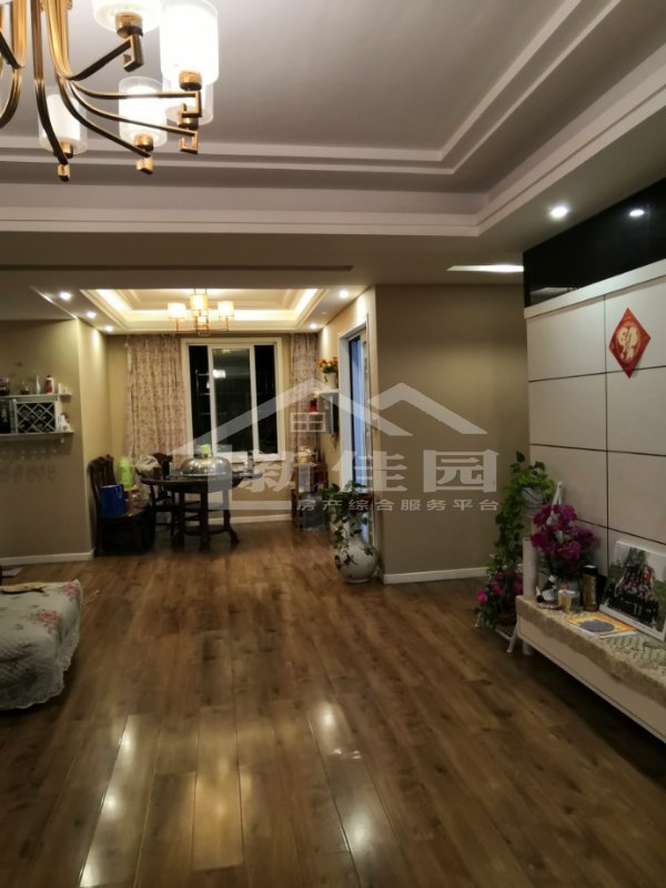 都市金苑  4室2厅2卫   79.80万室内图