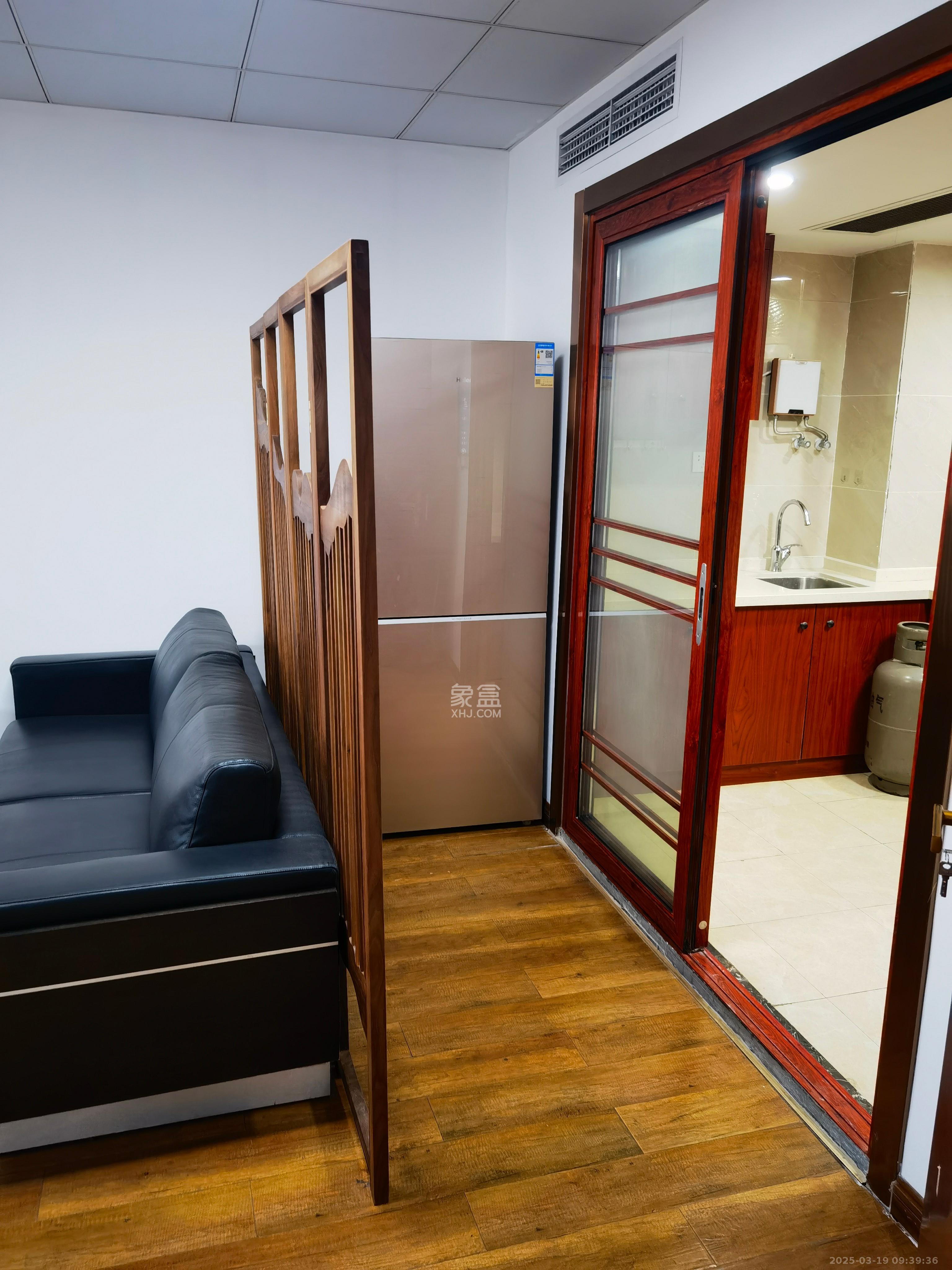 保利国际广场  1室1厅1卫    5000.0元/月 保利国际广场  1室1厅1卫    5000.0元/月室内图