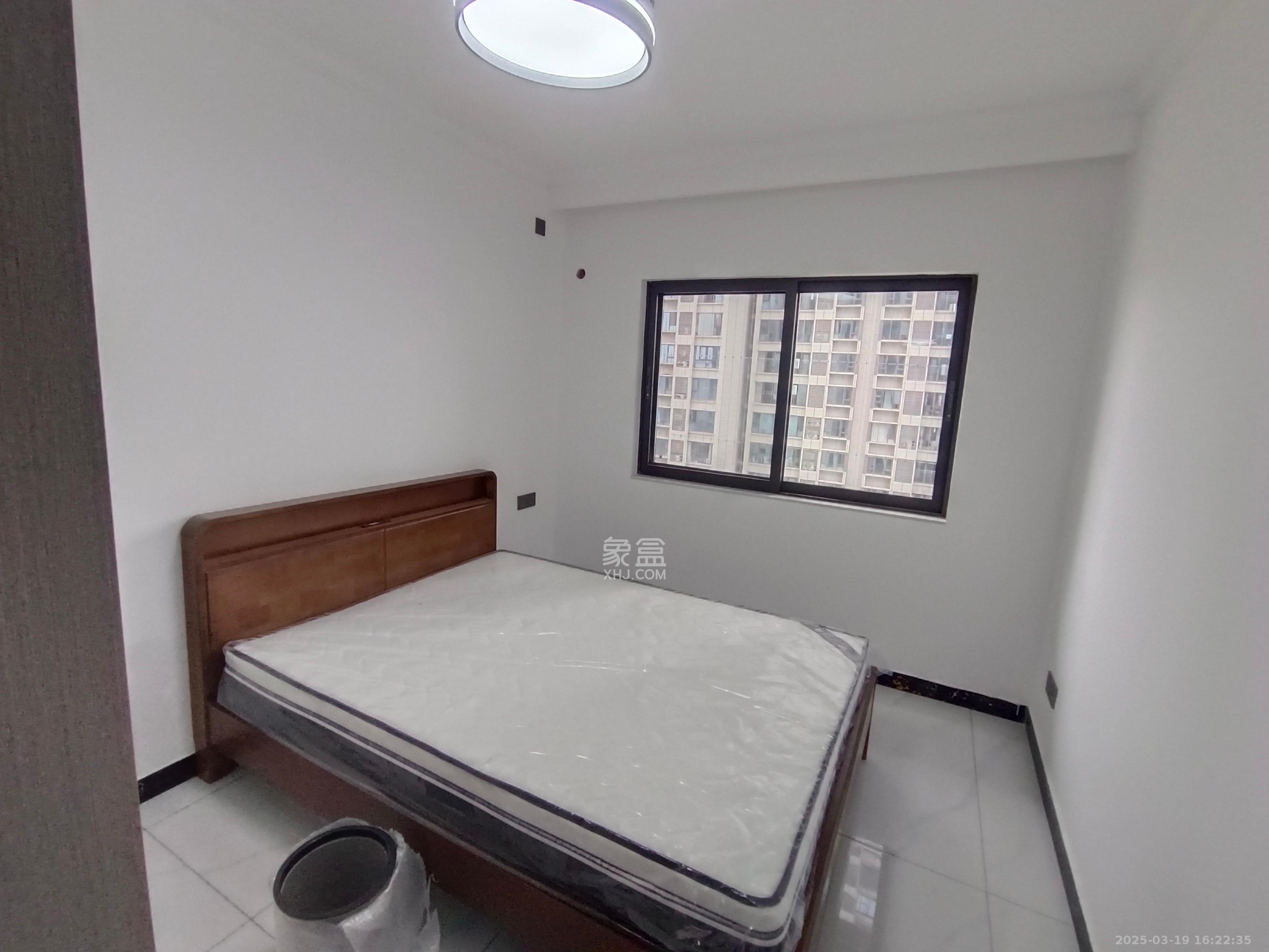 阳光城尚东湾嘉林苑 4室2厅2卫 3200.0元/月 阳光城尚东湾嘉林苑 4室2厅2卫 3200.0元/月室内图