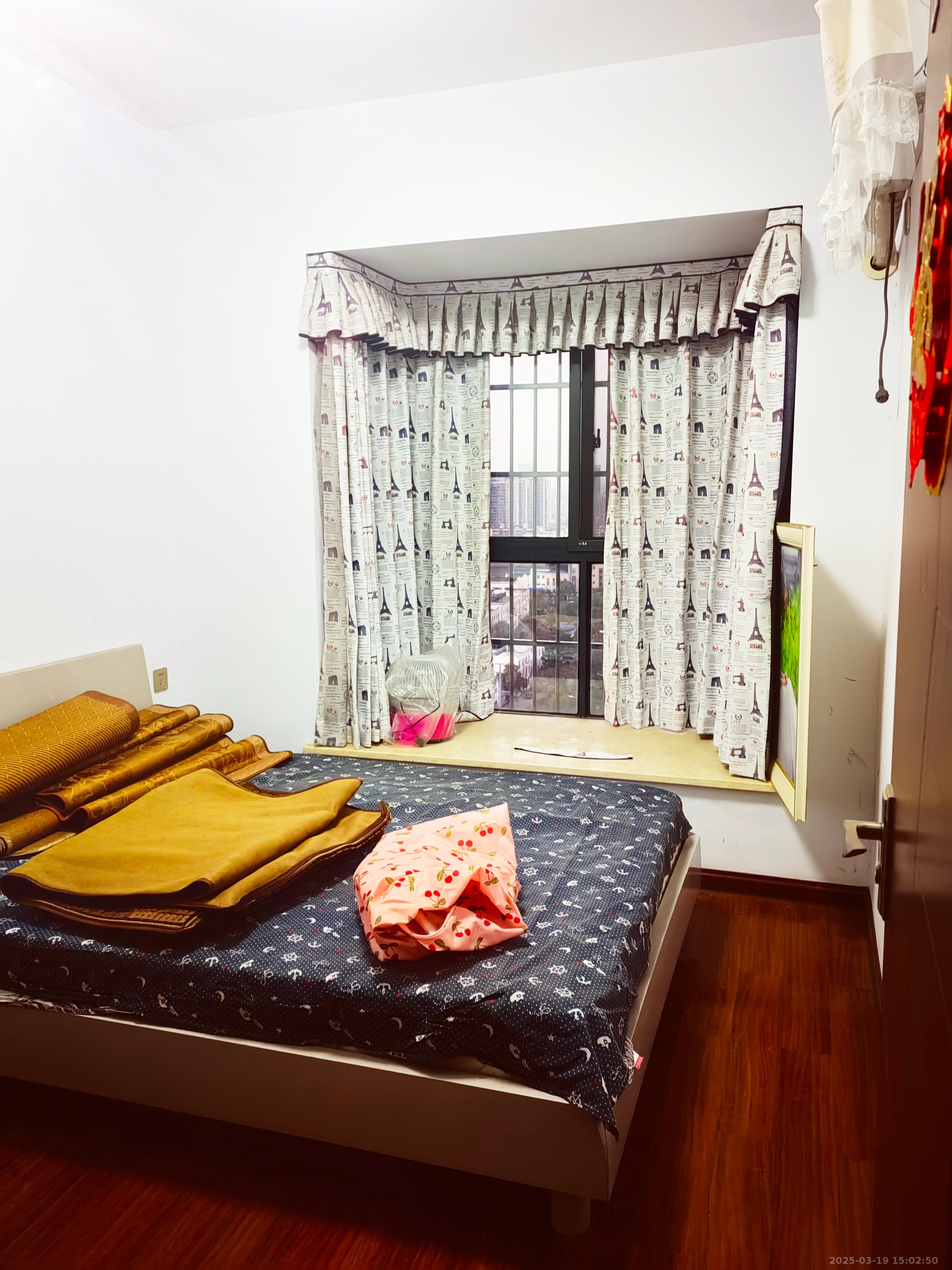 东鼎紫园 3室2厅2卫 2400.0元/月 东鼎紫园 3室2厅2卫 2400.0元/月室内图