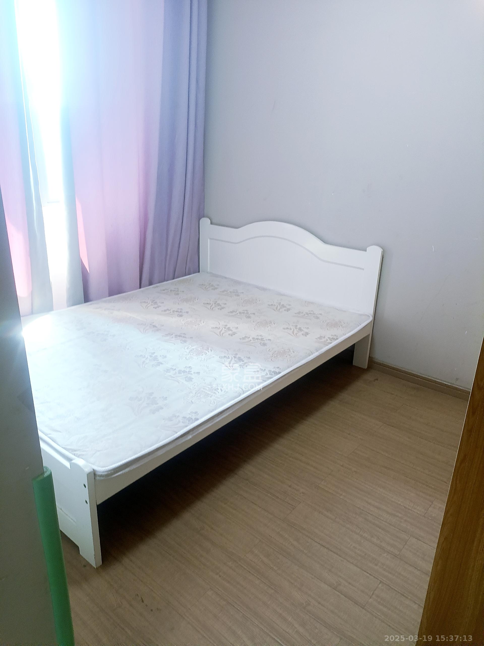 麓谷小镇  3室2厅1卫   2250.00元/月室内图