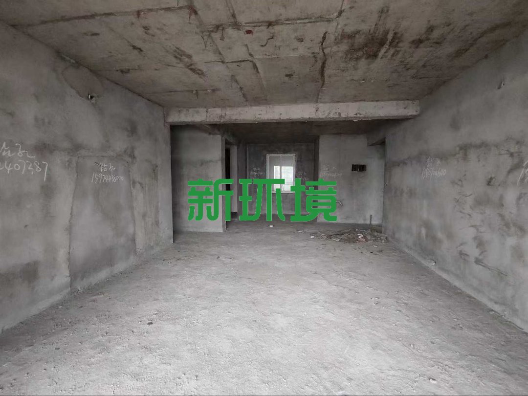 都市金苑  4室2厅2卫    58.0万 都市金苑  4室2厅2卫    58.0万客厅