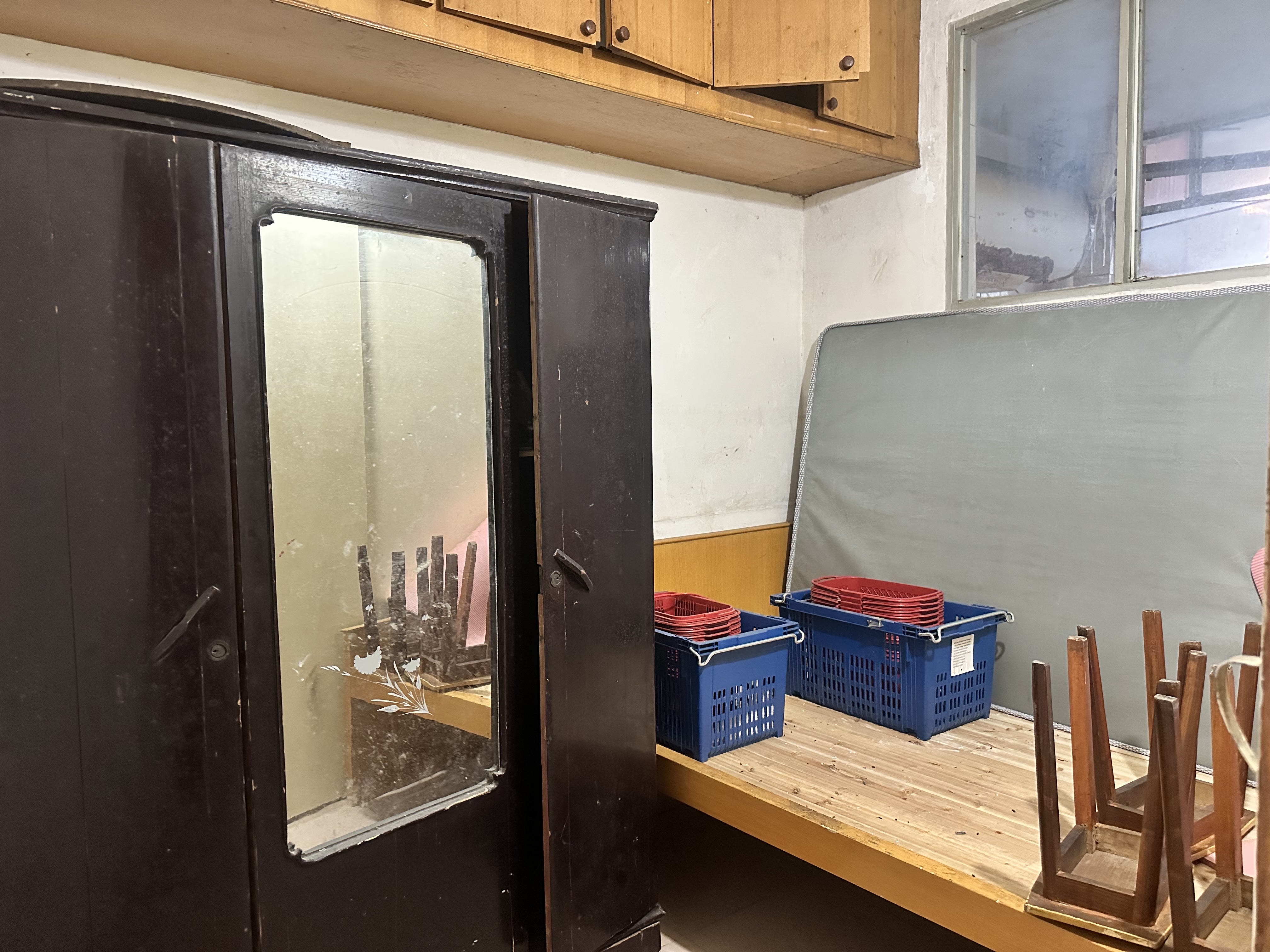 育财农贸市场(民营市场) 4室2厅1卫 36.8万 育财农贸市场(民营市场) 4室2厅1卫 36.8万客厅