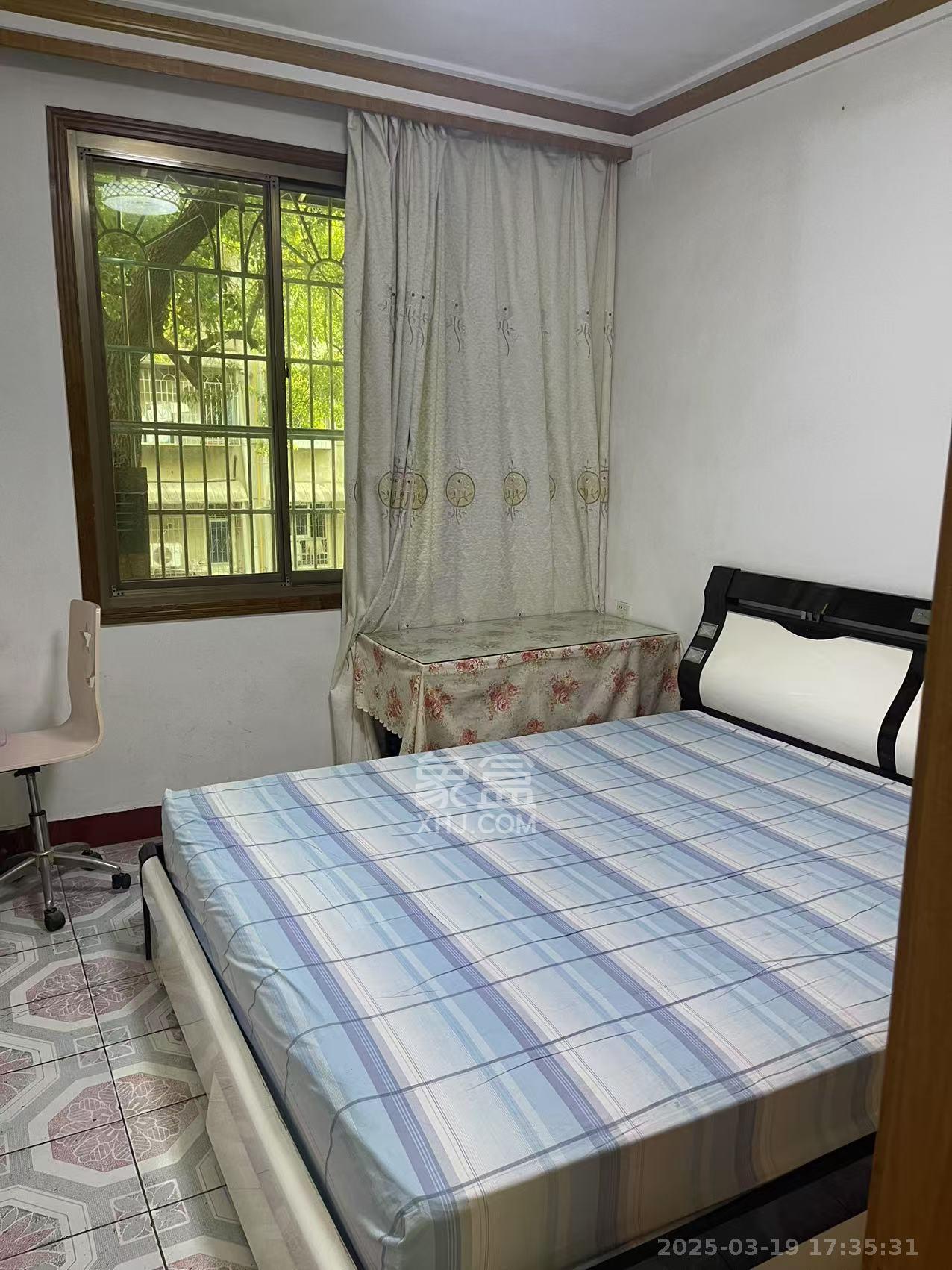 红花坡轻工设计院(轻安宿舍)  2室1厅1卫    1600.0元/月 红花坡轻工设计院(轻安宿舍)  2室1厅1卫    1600.0元/月室内图