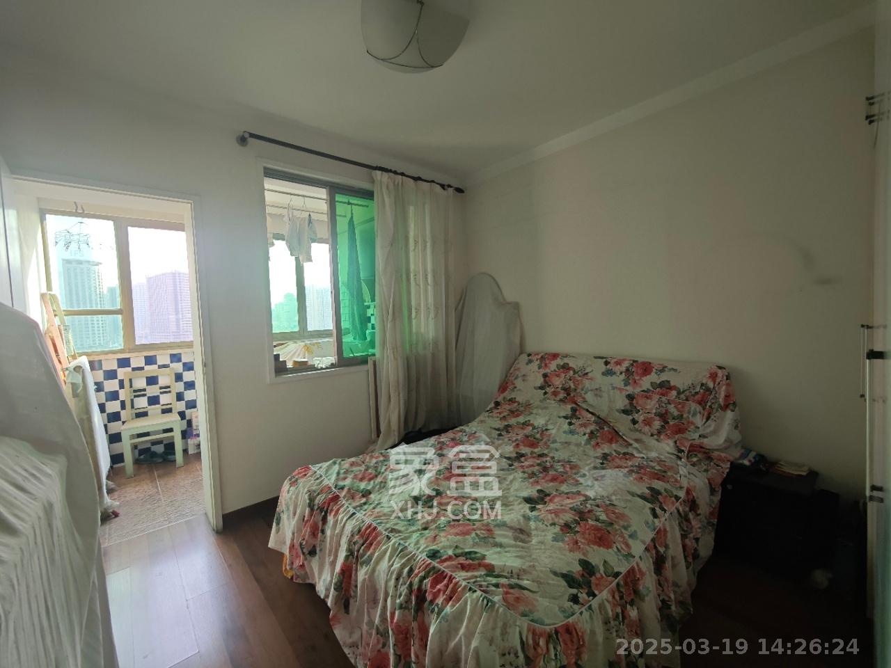 市一医院宿舍  3室1厅2卫    3500.0元/月室内图