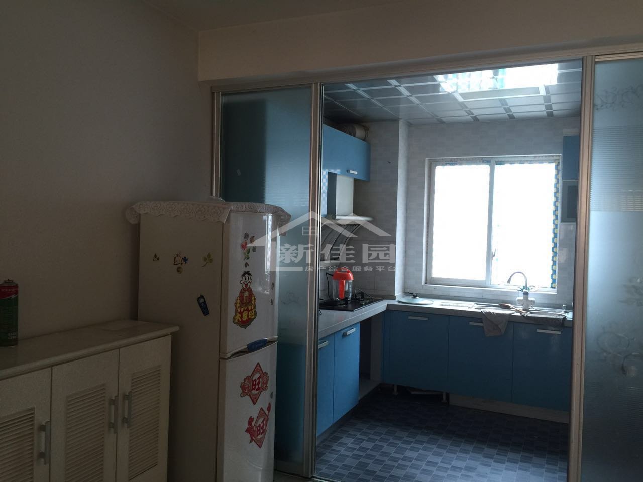 新峰市场 3室2厅2卫 1600.0元/月 新峰市场 3室2厅2卫 1600.0元/月室内图