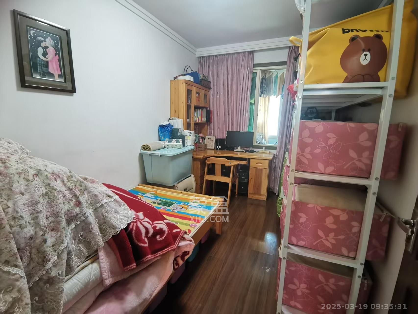 五一新村安置小区(永定社区、永兴社区、永祥社区) 3室2厅1卫 2800.0元/月 五一新村安置小区(永定社区、永兴社区、永祥社区) 3室2厅1卫 2800.0元/月室内图