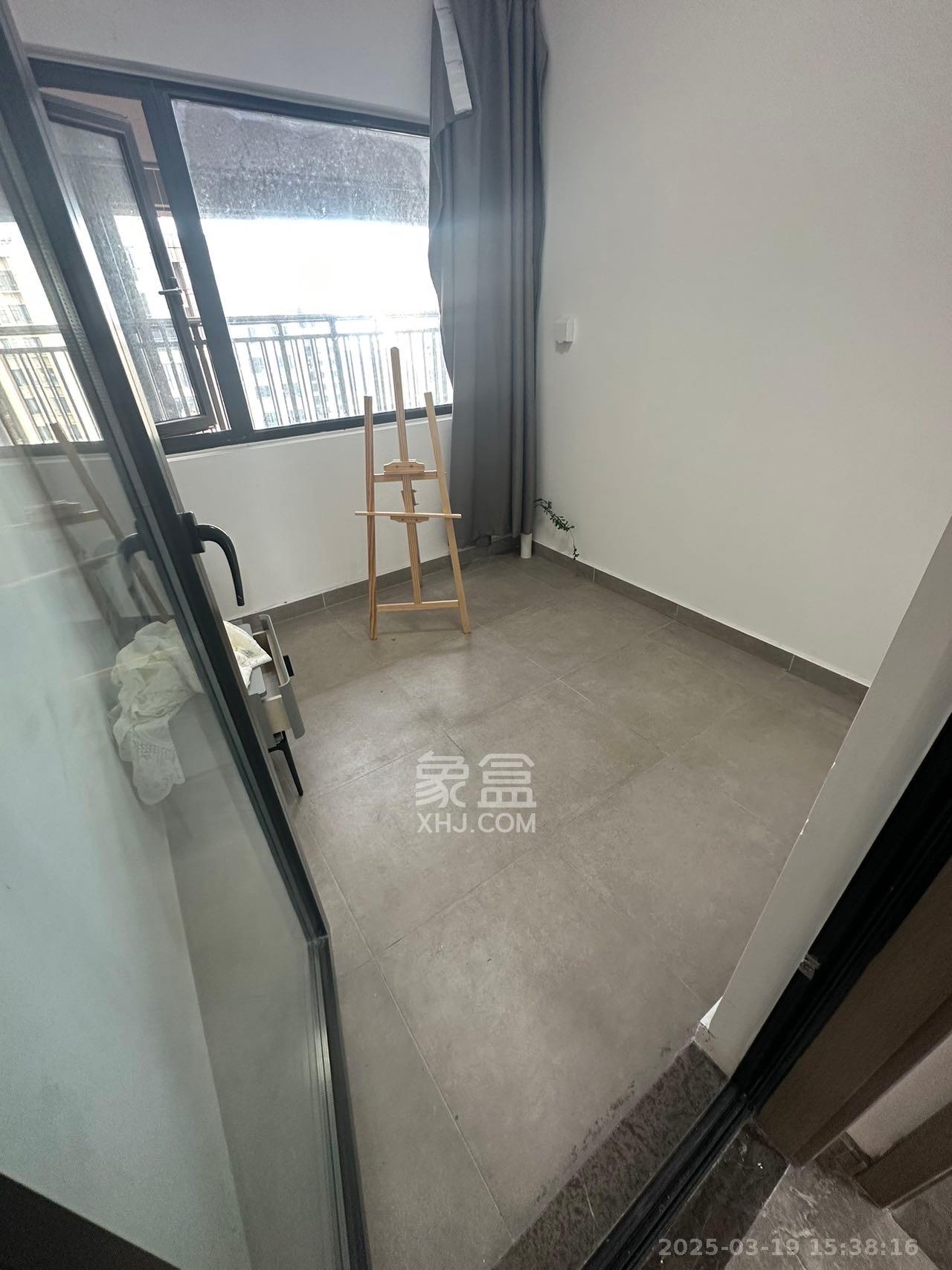 越秀亲爱里  3室2厅2卫   2600.00元/月室内图