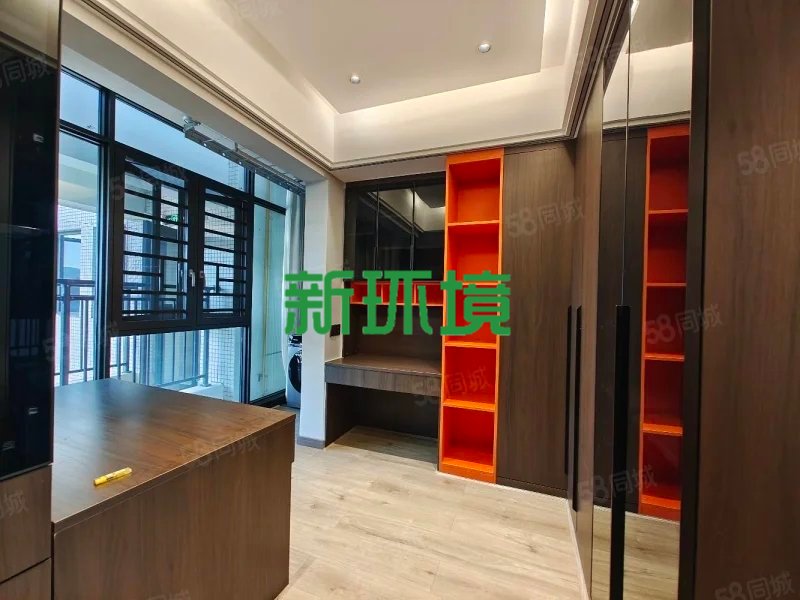 东岳新外滩  3室2厅1卫   78.00万客厅