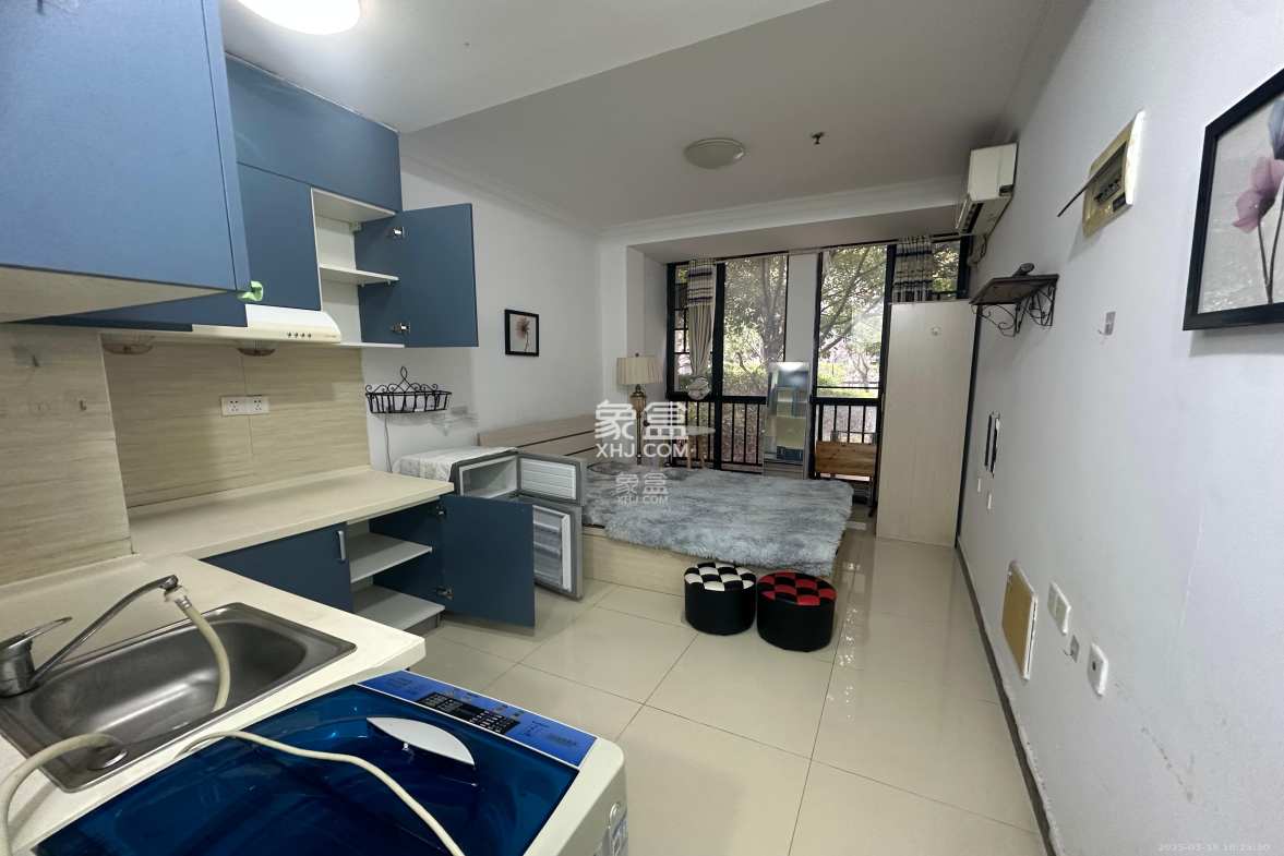 中建芙蓉工社 1室1厅1卫 900.0元/月 中建芙蓉工社 1室1厅1卫 900.0元/月室内图