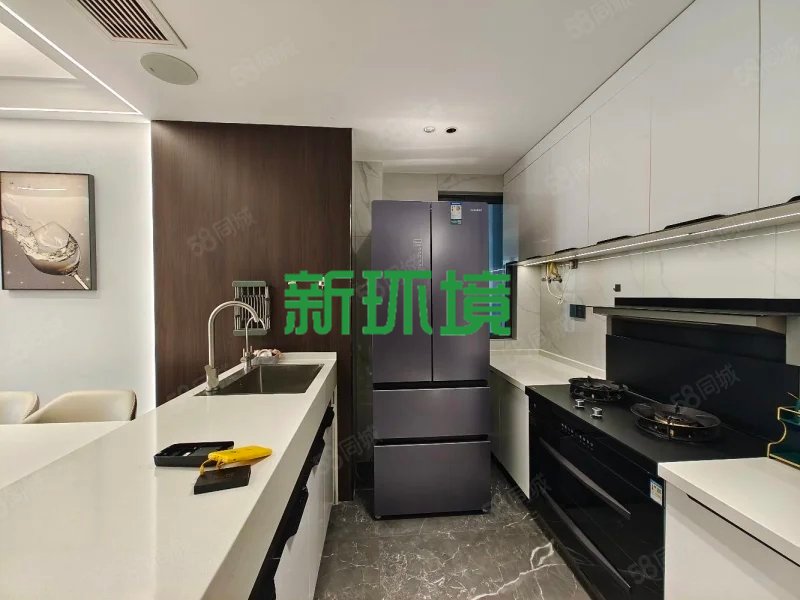 东岳新外滩  3室2厅1卫   78.00万客厅