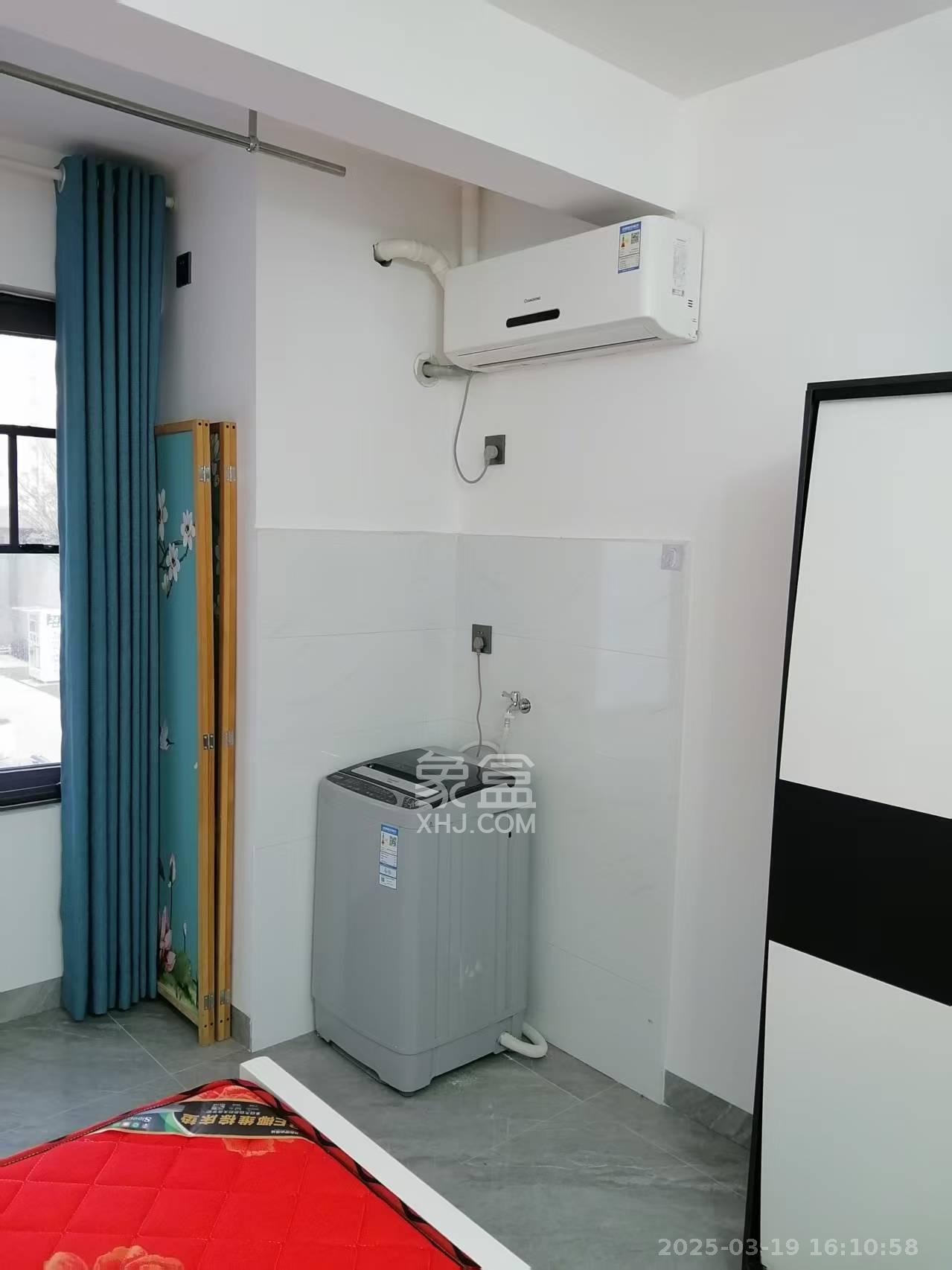 中海珑悦府  1室1厅1卫    1200.0元/月室内图