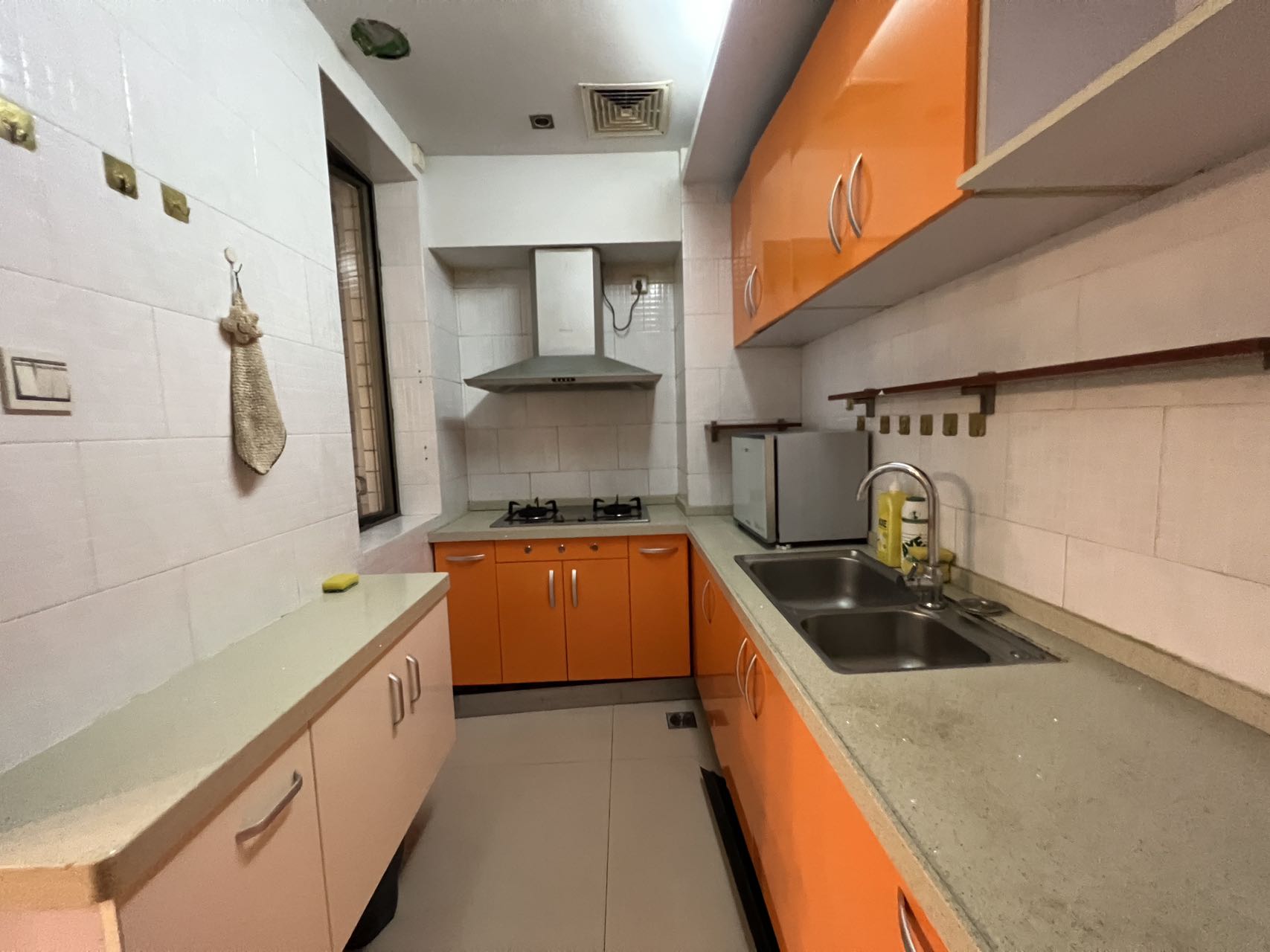 海岸壹号 4室2厅2卫 310.0万 海岸壹号 4室2厅2卫 310.0万客厅