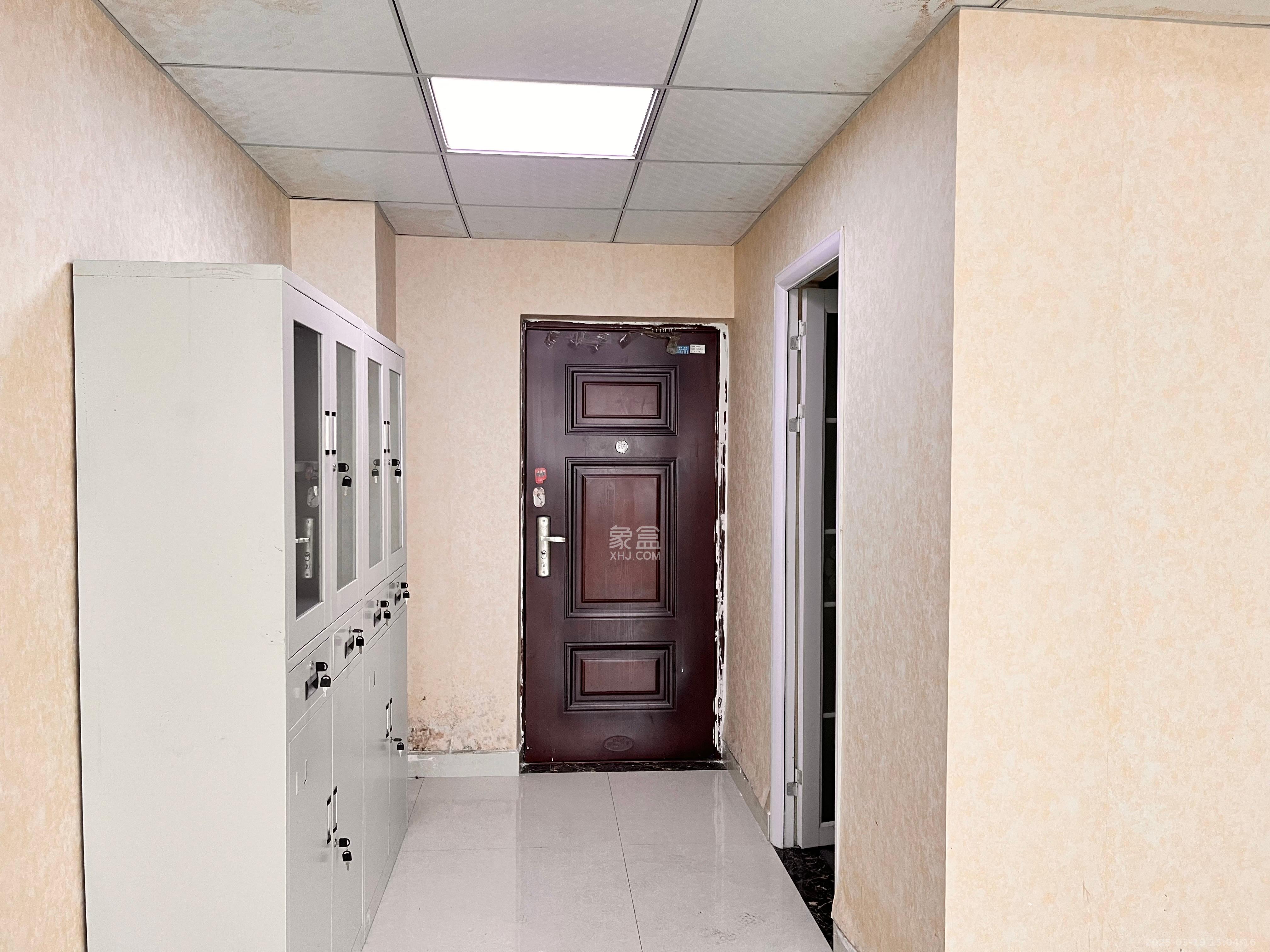 奥克斯广场 2室1厅1卫 4800.0元/月 奥克斯广场 2室1厅1卫 4800.0元/月室内图