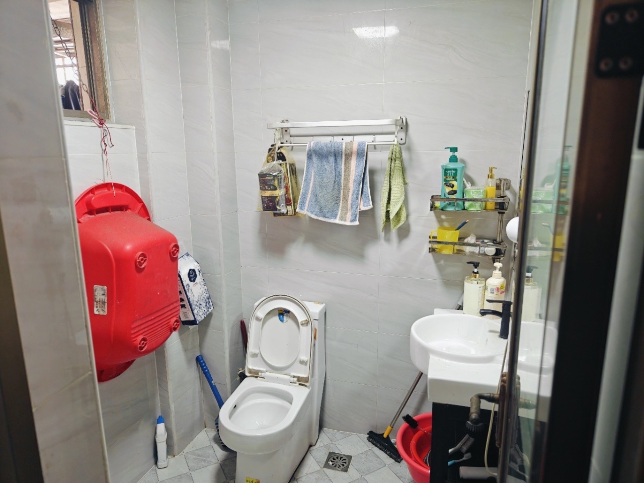 北方万银花园一期  3室2厅2卫    105.0万 北方万银花园一期  3室2厅2卫    105.0万客厅