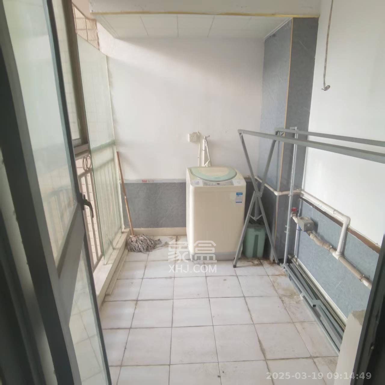 上东印象  2室2厅1卫   1800.00元/月室内图