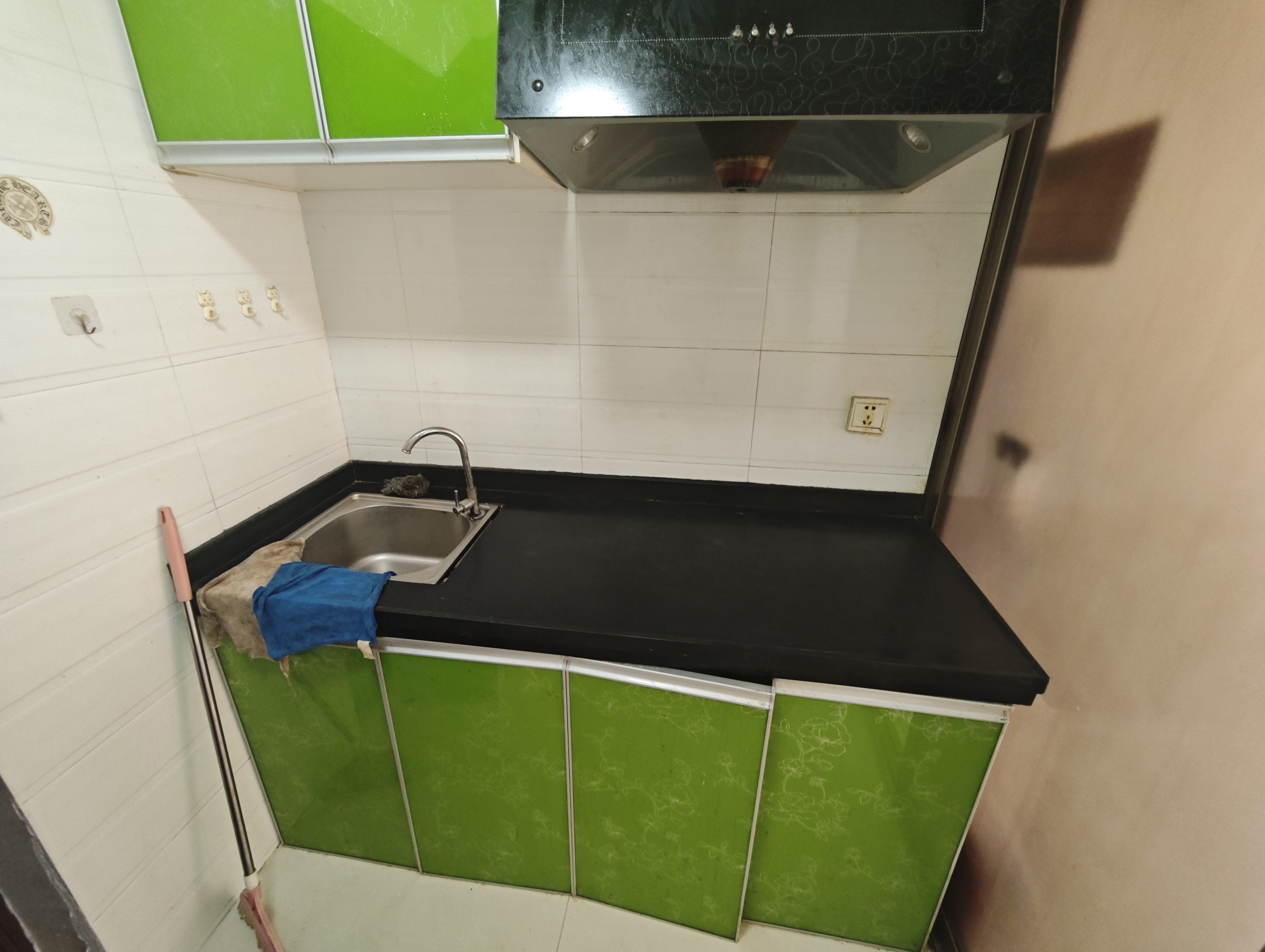 听海南国印象 1室1厅1卫 65.0万 听海南国印象 1室1厅1卫 65.0万客厅