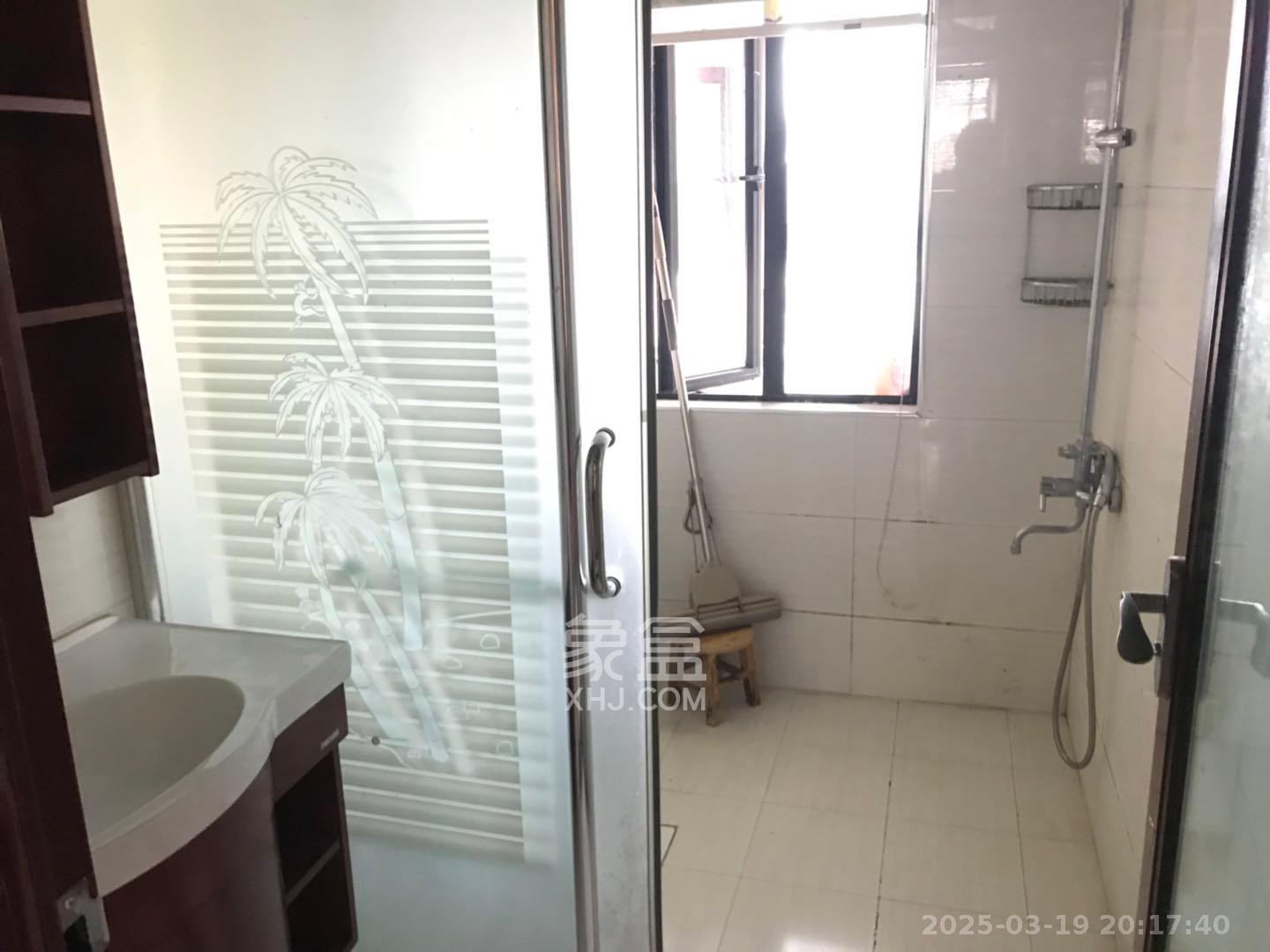 三江花中城 3室2厅2卫 3000.0元/月 三江花中城 3室2厅2卫 3000.0元/月室内图