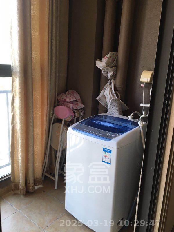 花漾年华(桂花园) 1室1厅1卫 1300.0元/月 花漾年华(桂花园) 1室1厅1卫 1300.0元/月室内图