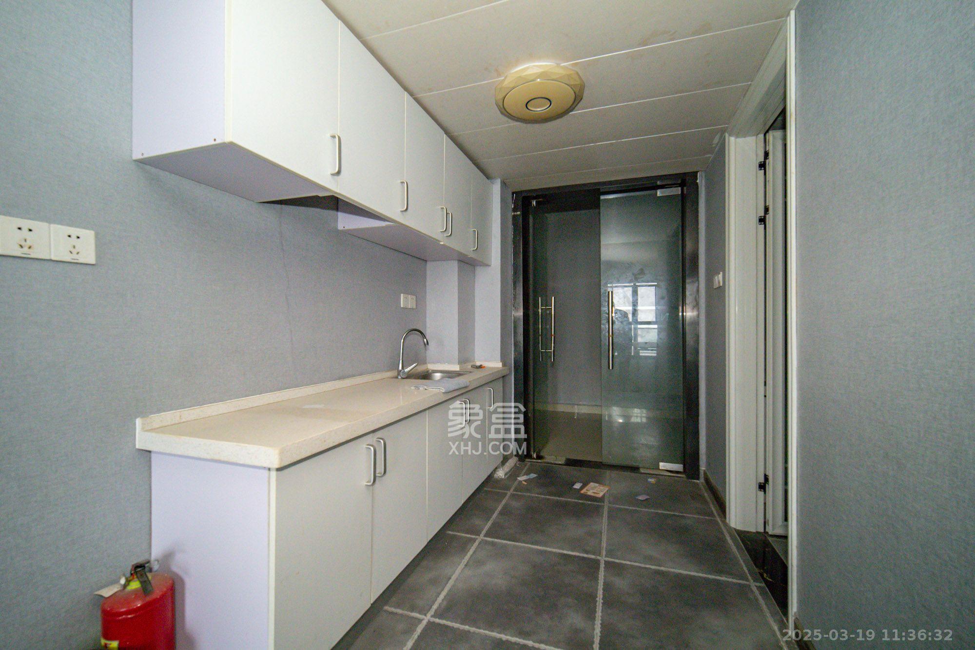 金科时代中心 1室1厅1卫 1800.0元/月 金科时代中心 1室1厅1卫 1800.0元/月室内图