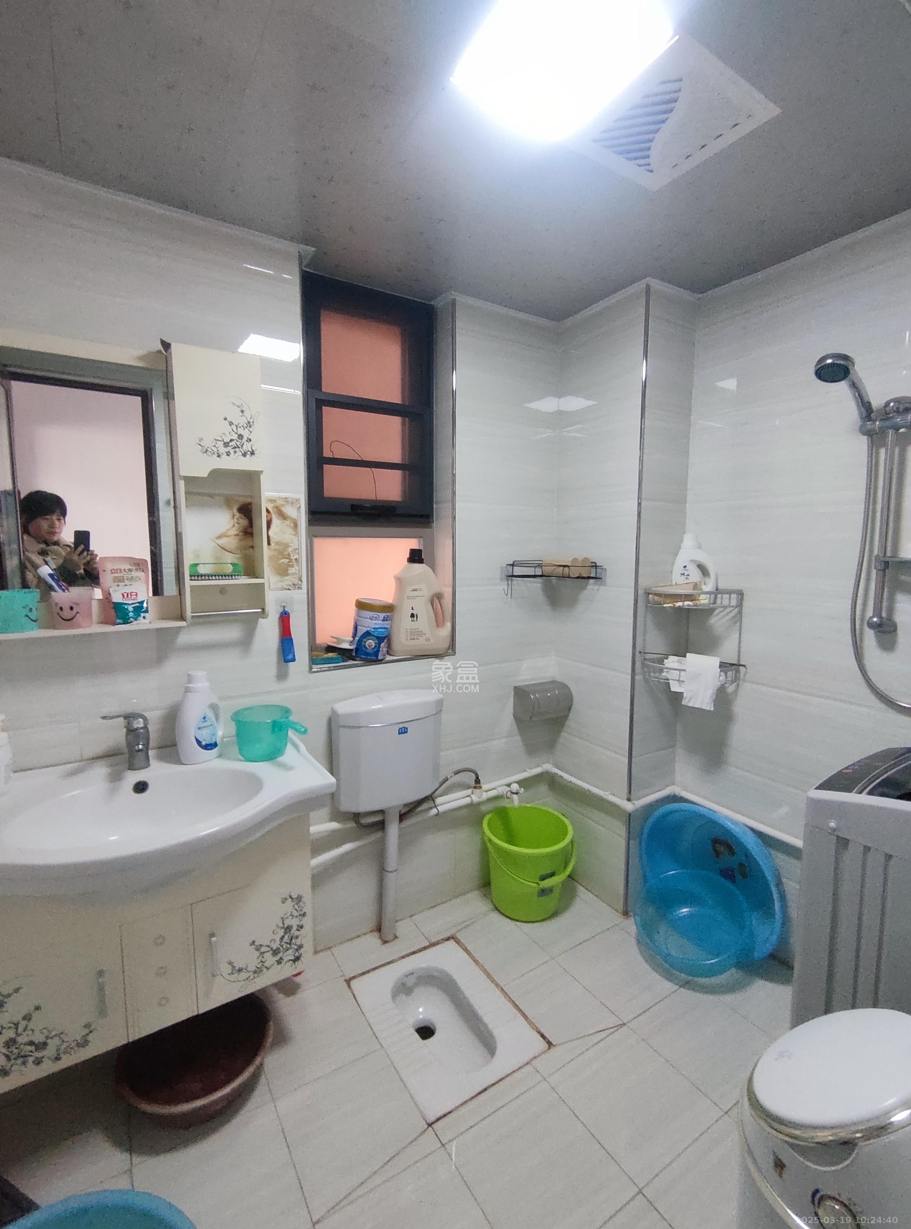 怡海星城 1室0厅0卫 2200.0元/月 怡海星城 1室0厅0卫 2200.0元/月室内图