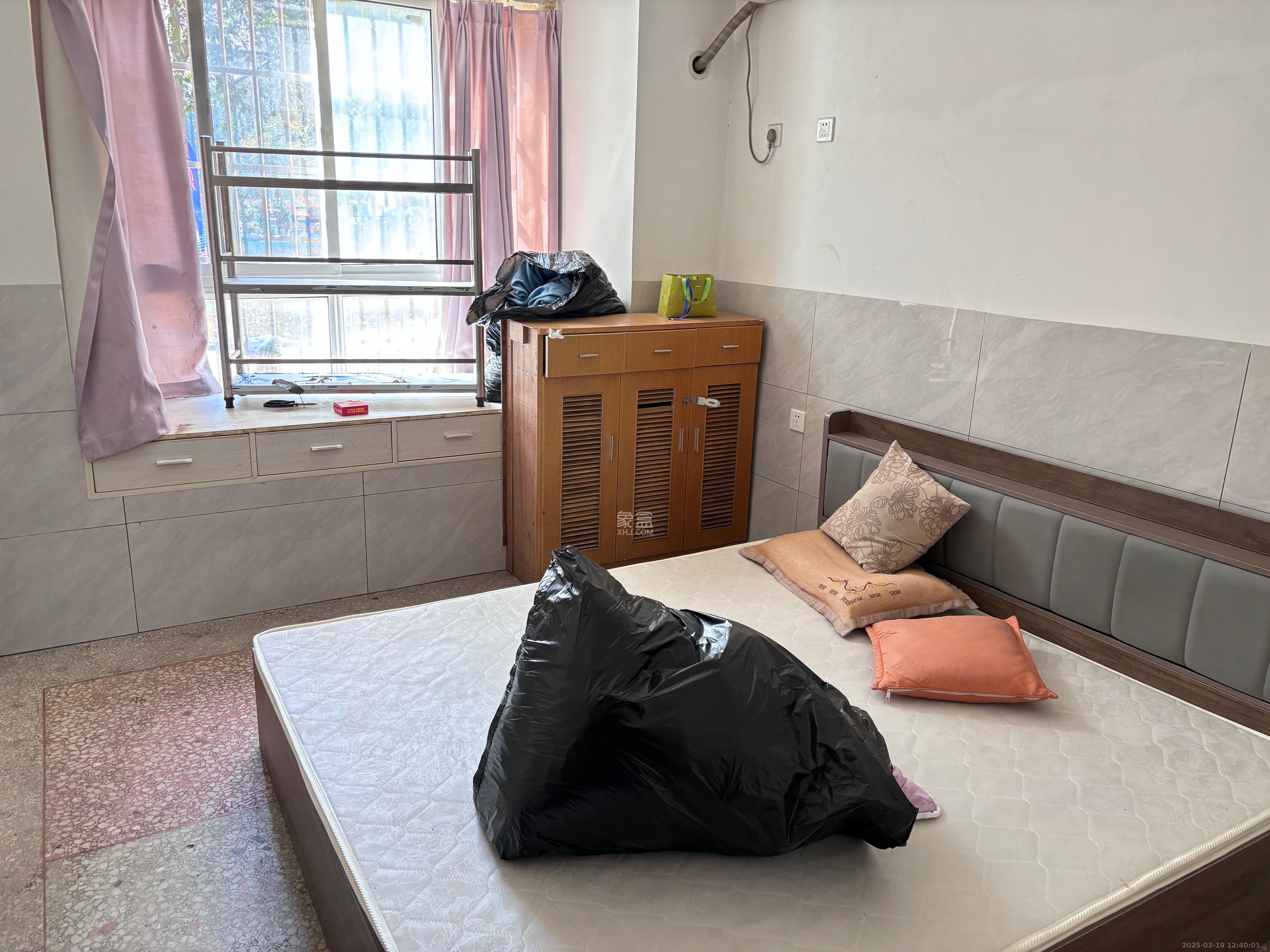 和润园一、二期 2室1厅1卫 2800.0元/月 和润园一、二期 2室1厅1卫 2800.0元/月室内图