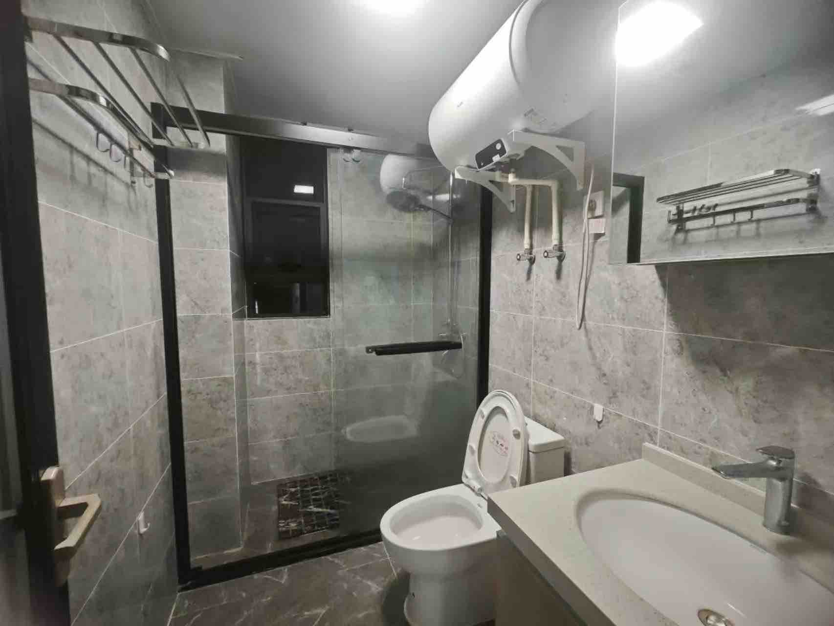 华润中心  2室1厅1卫    4500.0元/月 华润中心  2室1厅1卫    4500.0元/月室内图