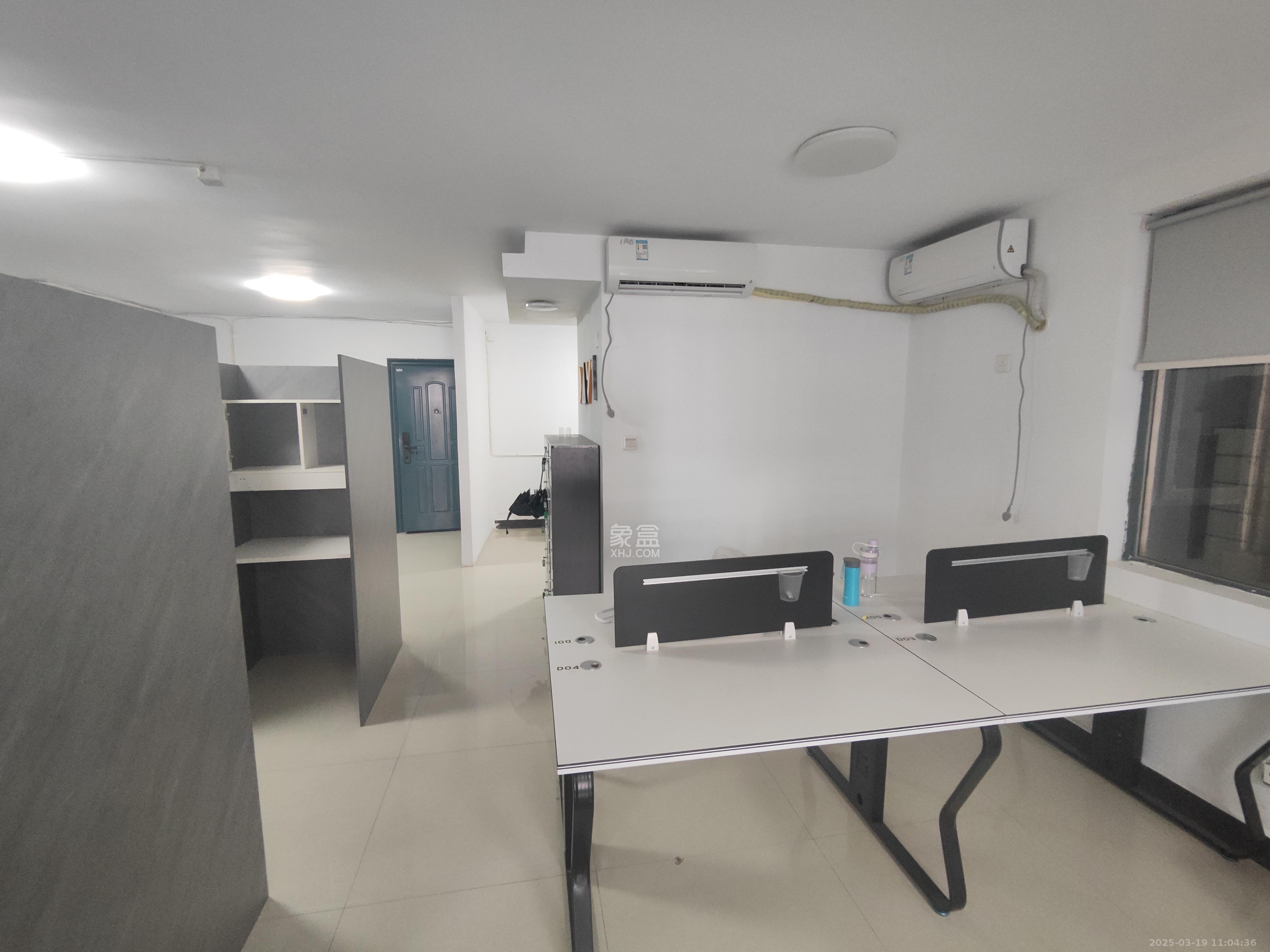 新时代广场 2室1厅1卫 2600.0元/月 新时代广场 2室1厅1卫 2600.0元/月室内图